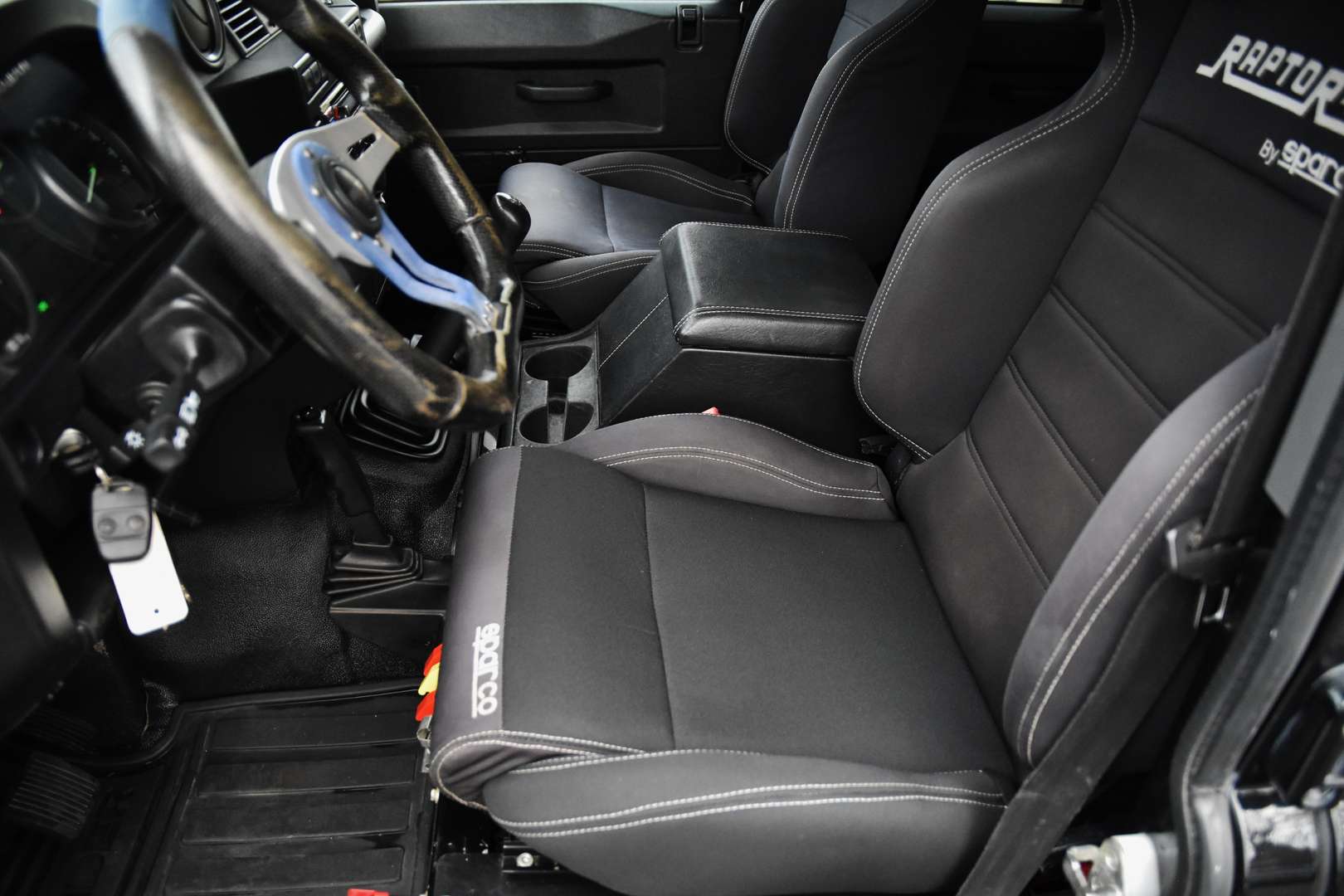 Land Rover Defender 110 - 5