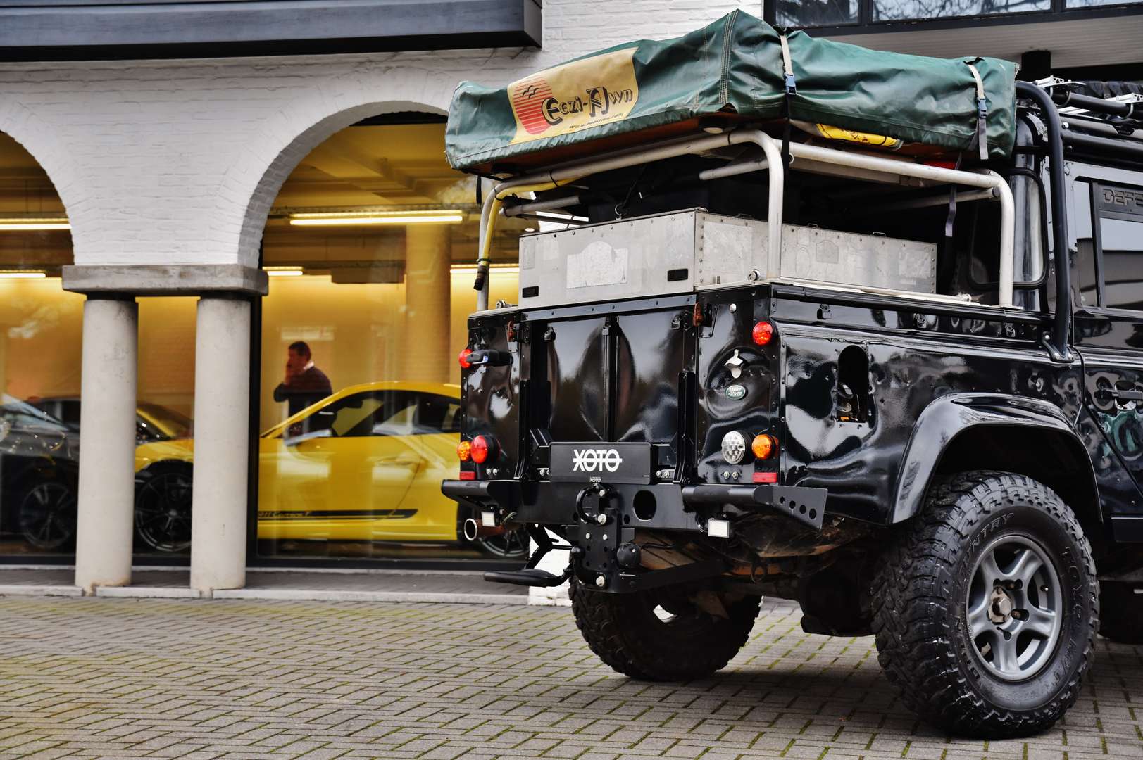 Land Rover Defender 110 - 16