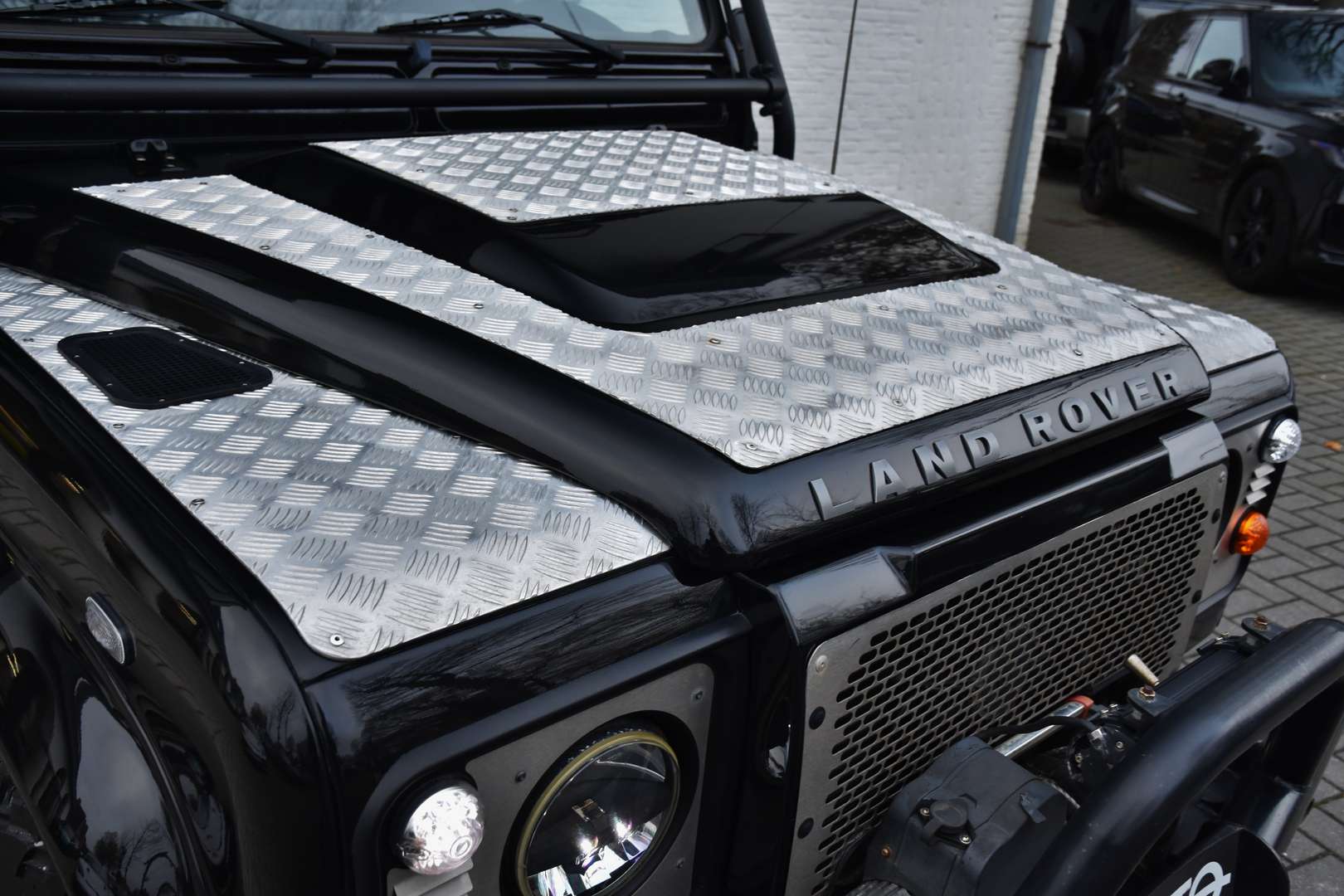 Land Rover Defender 110 - 19
