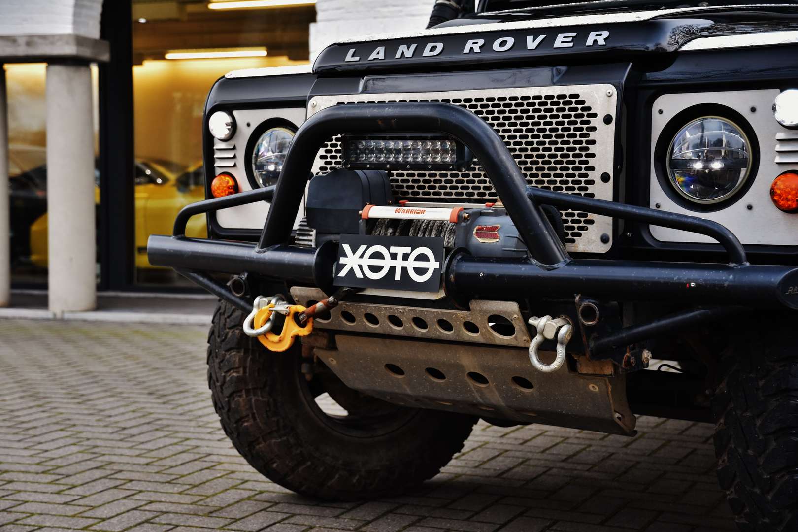 Land Rover Defender 110 - 20