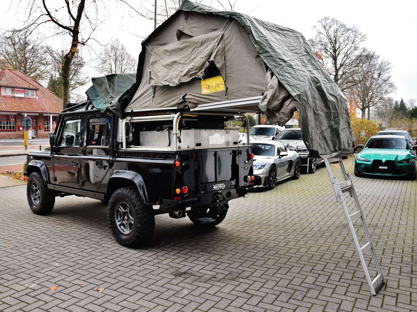 Land Rover Defender 110 - 28