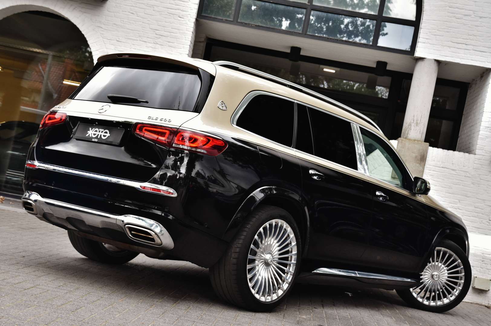 Mercedes-Benz GLS 600 - 8