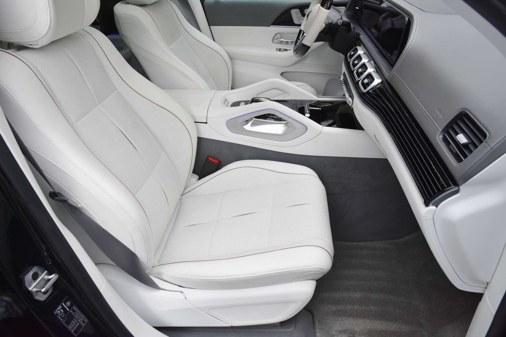 Mercedes-Benz GLS 600 - 14