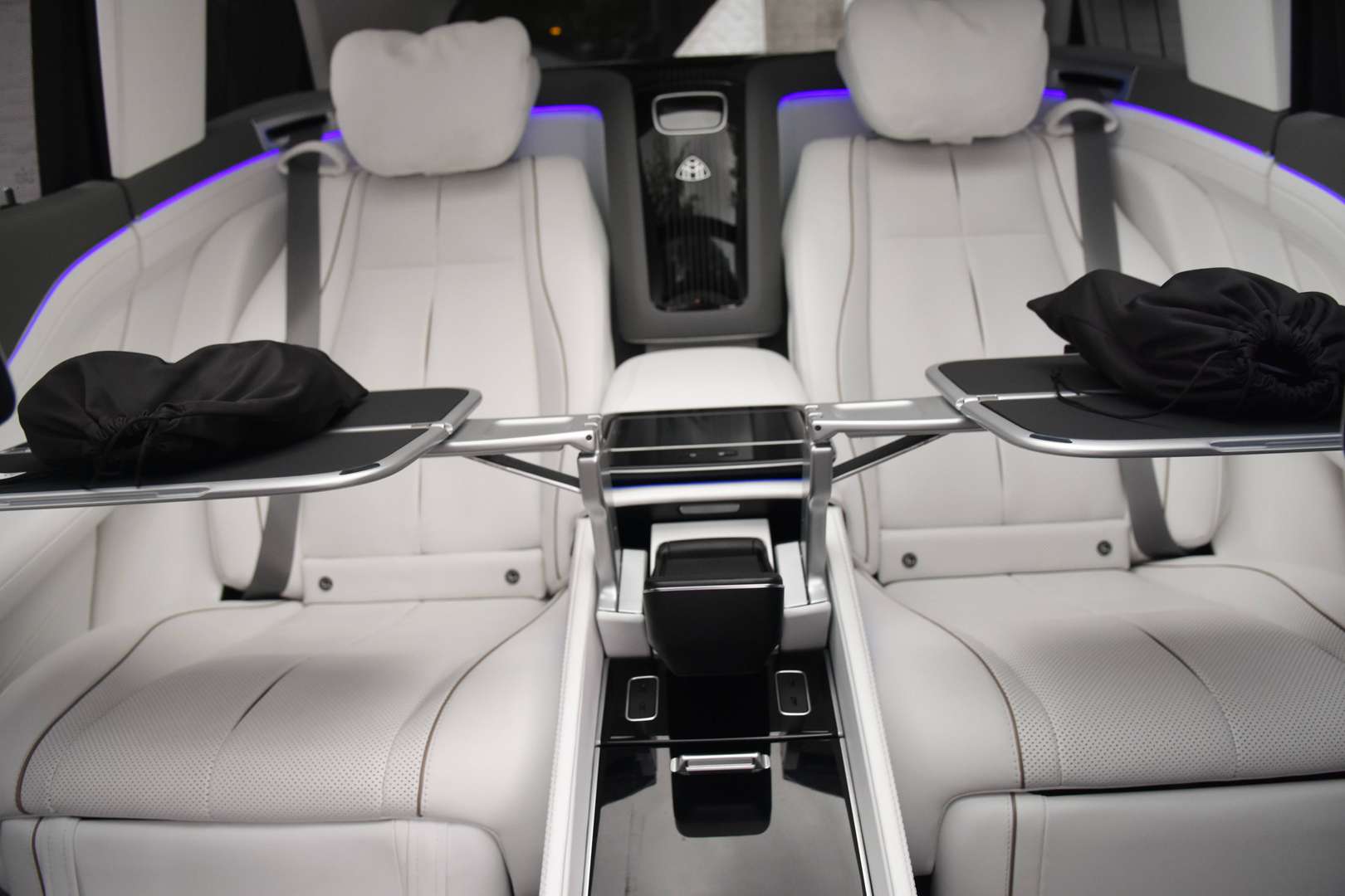 Mercedes-Benz GLS 600 - 33