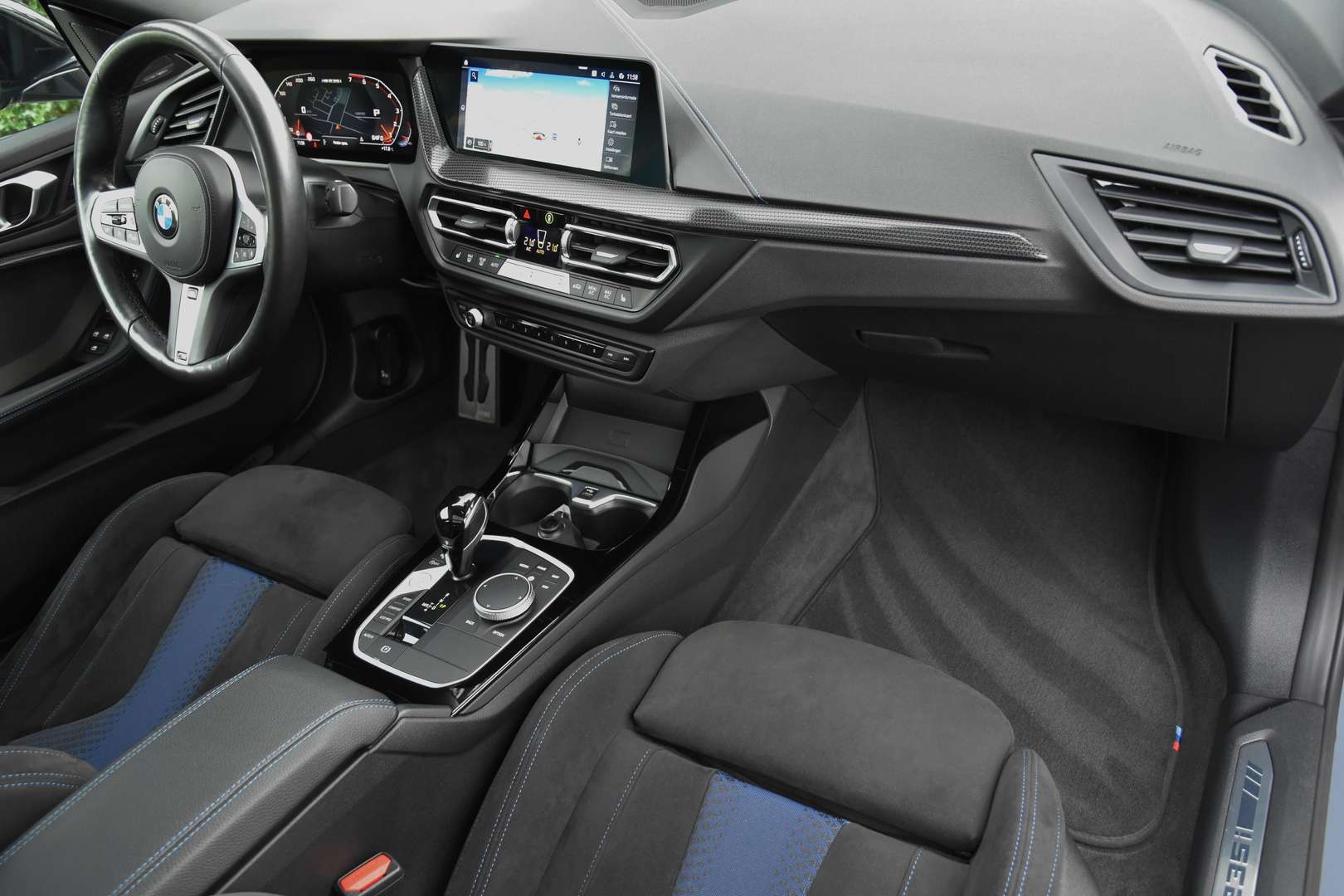 BMW M235i - 13