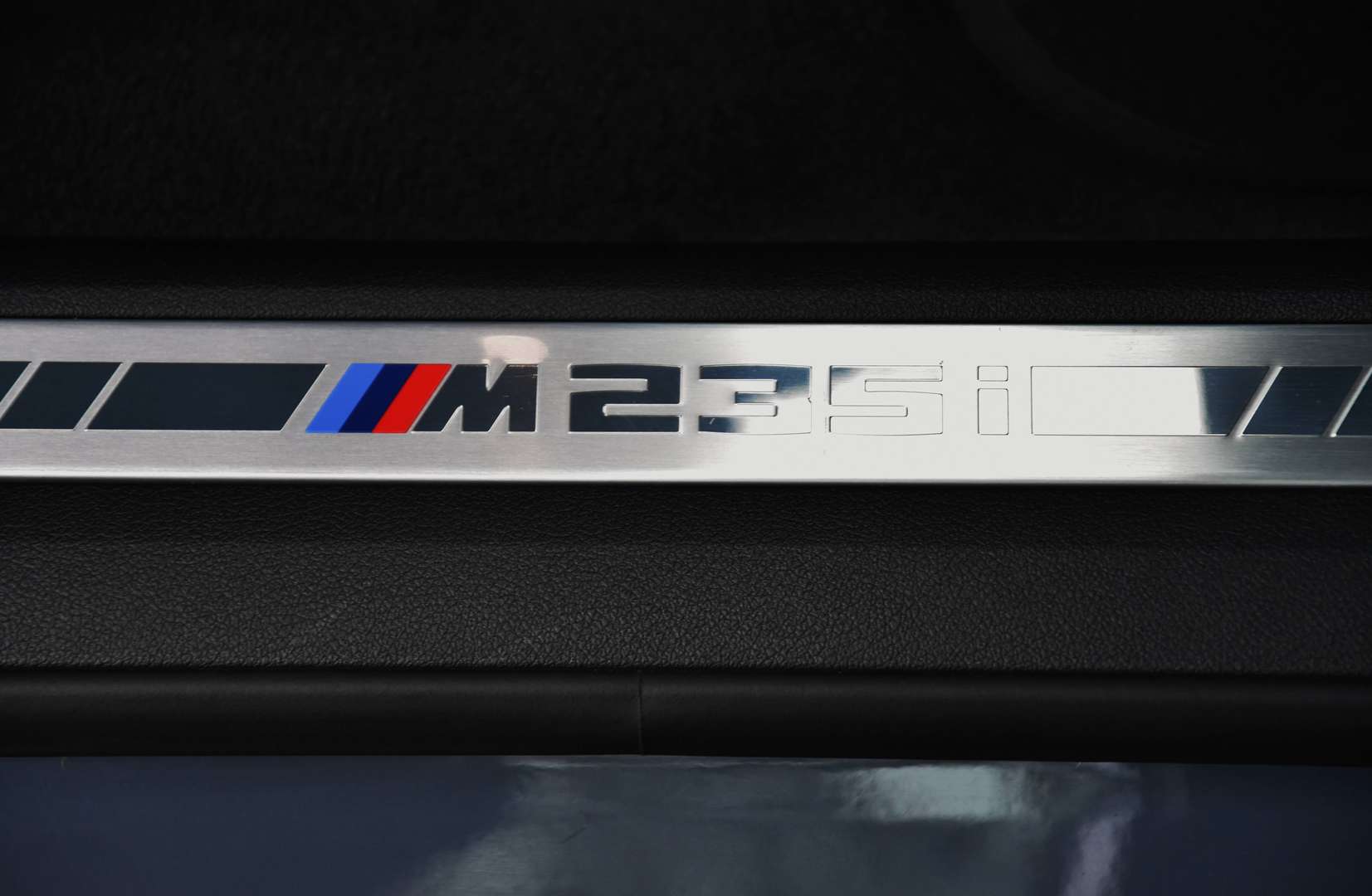 BMW M235i - 26