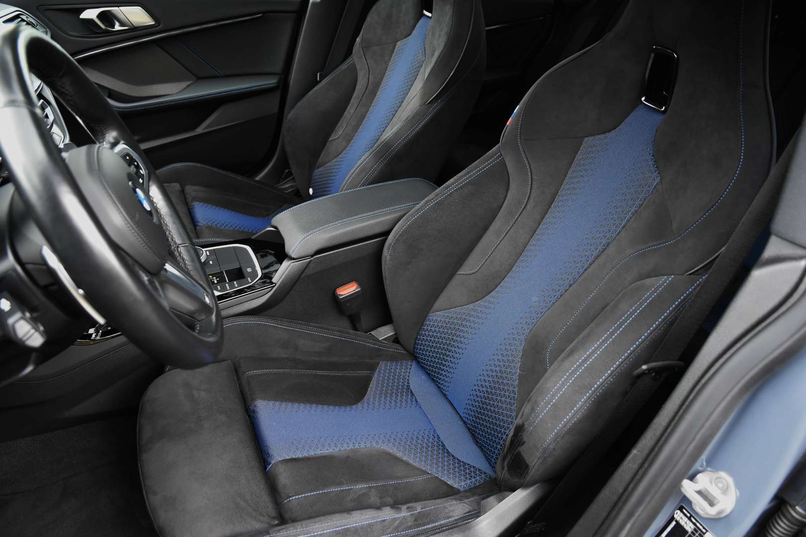 BMW M235i - 27