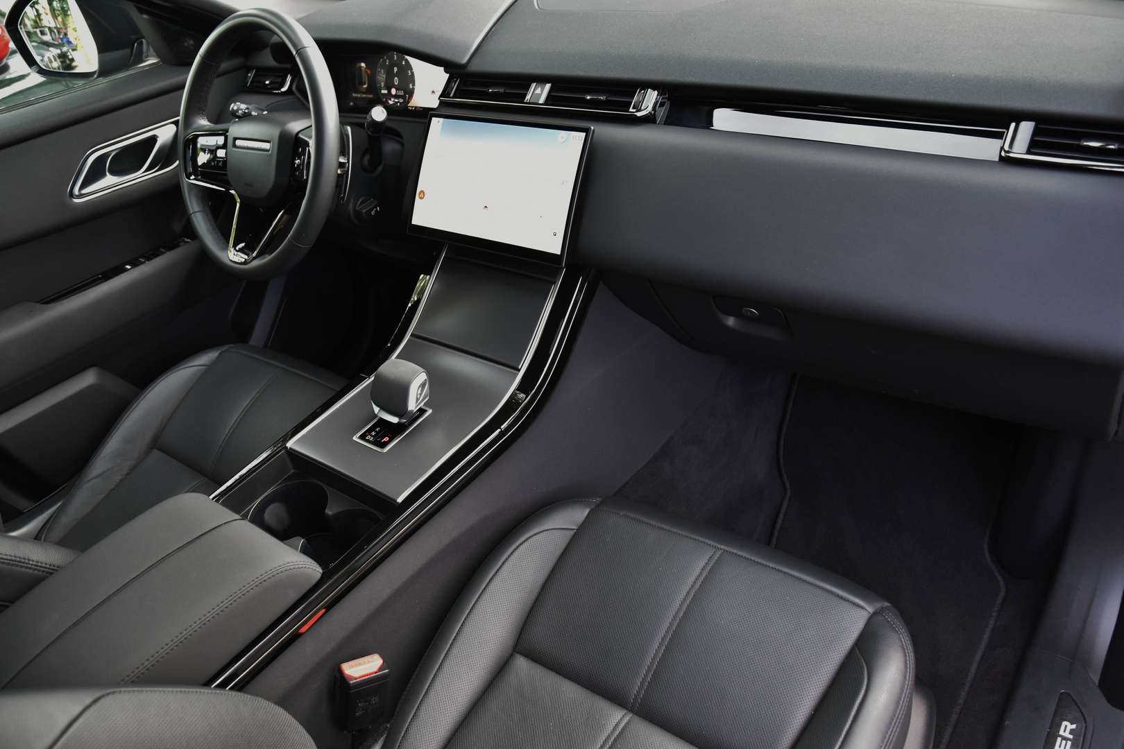Land Rover Range Rover Velar - 13