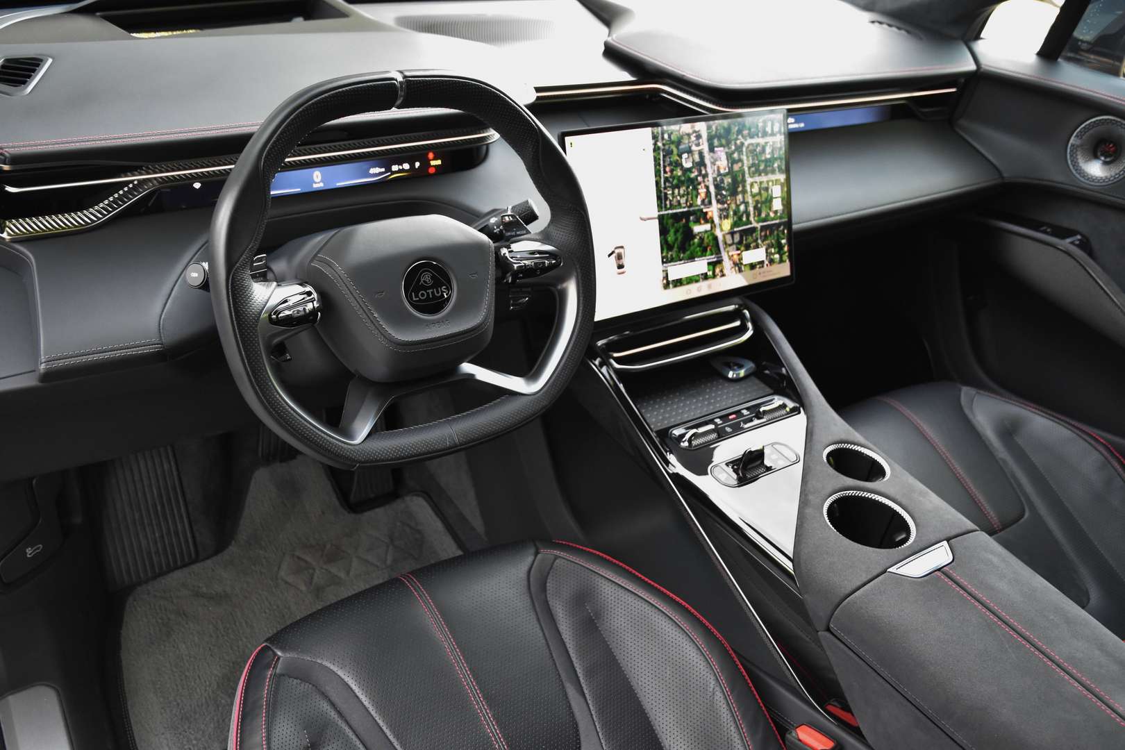 Lotus Eletre - 4