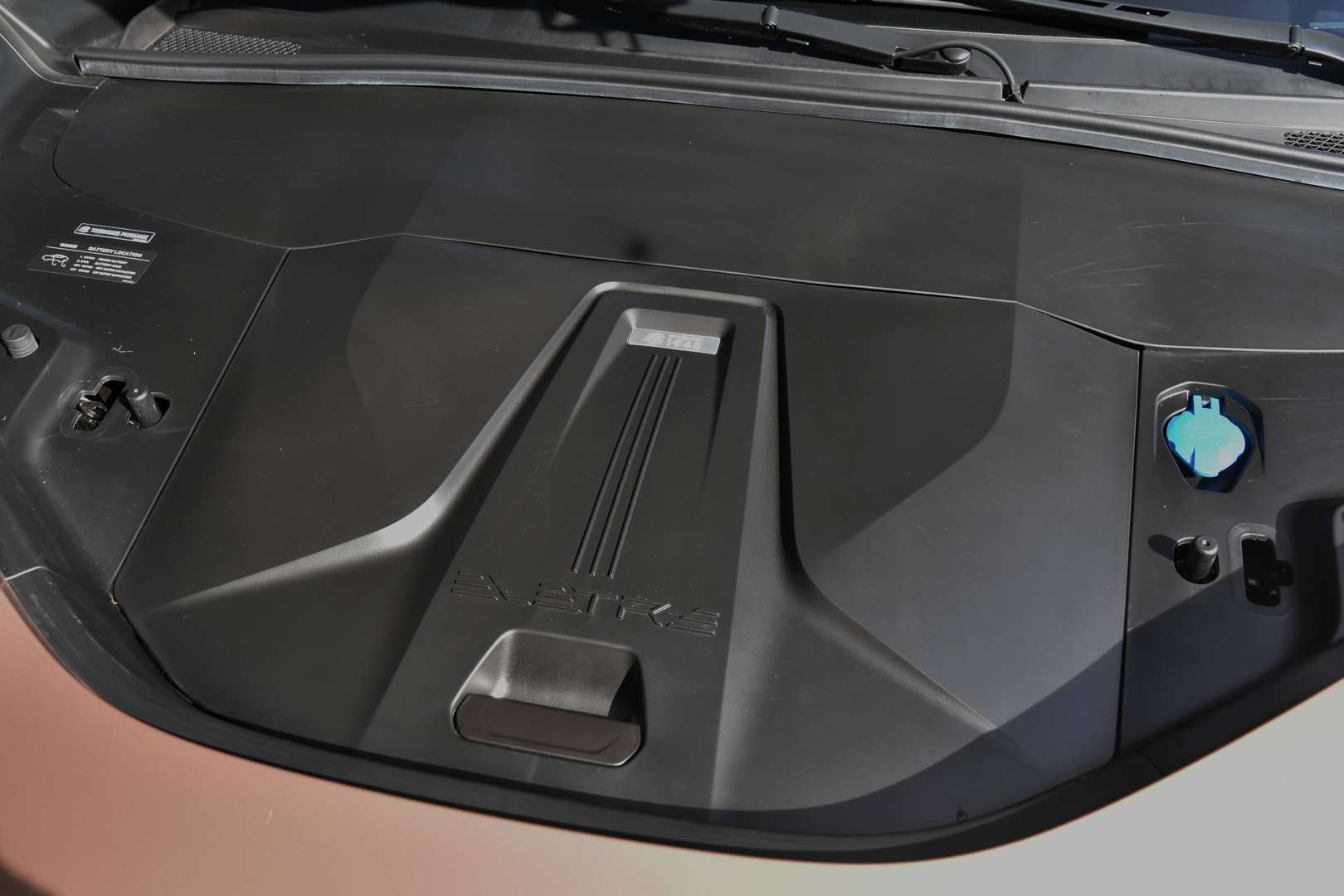 Lotus Eletre - 6