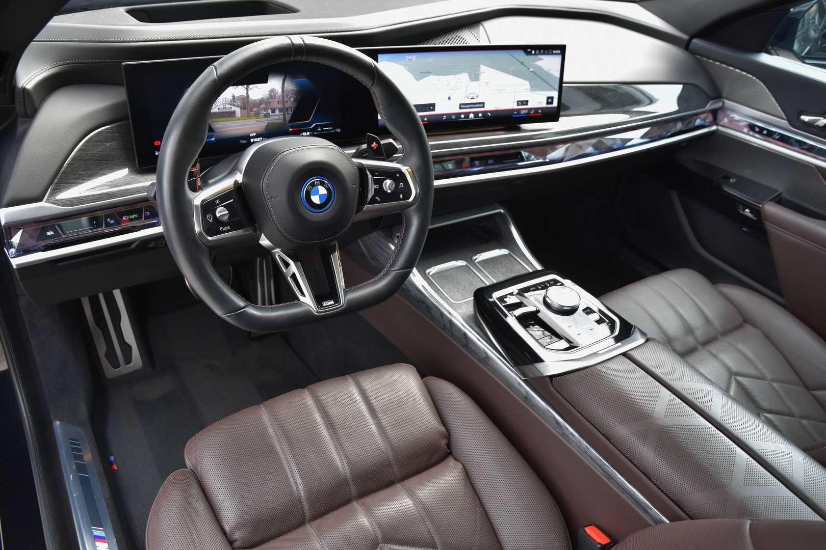 BMW 760 - 4