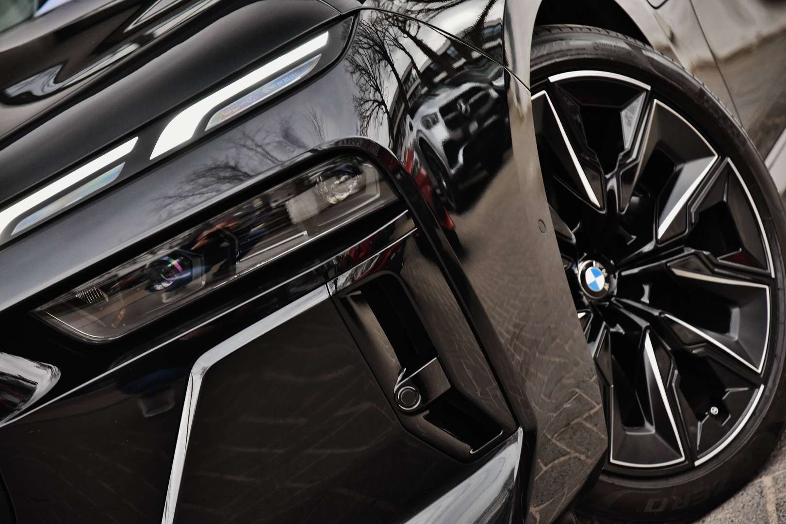 BMW 760 - 7