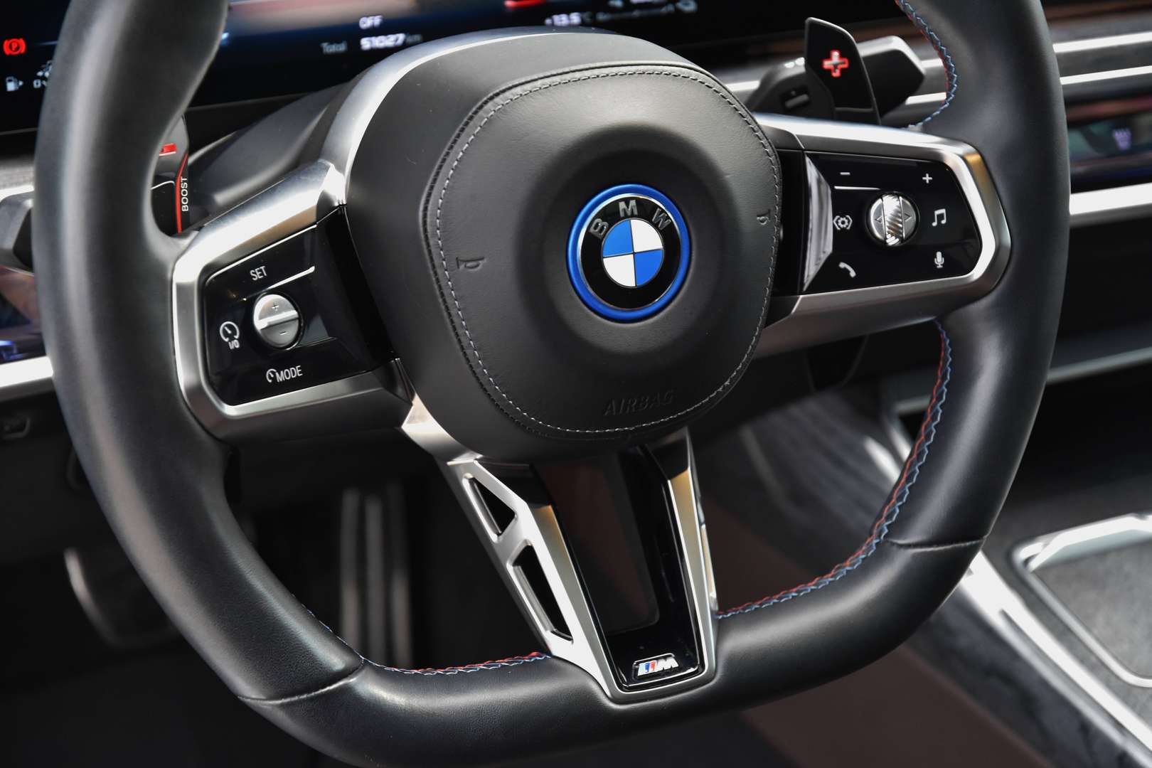 BMW 760 - 11