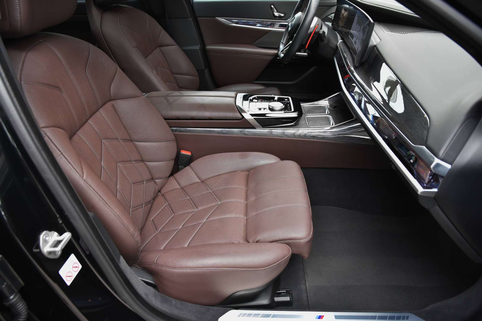 BMW 760 - 14