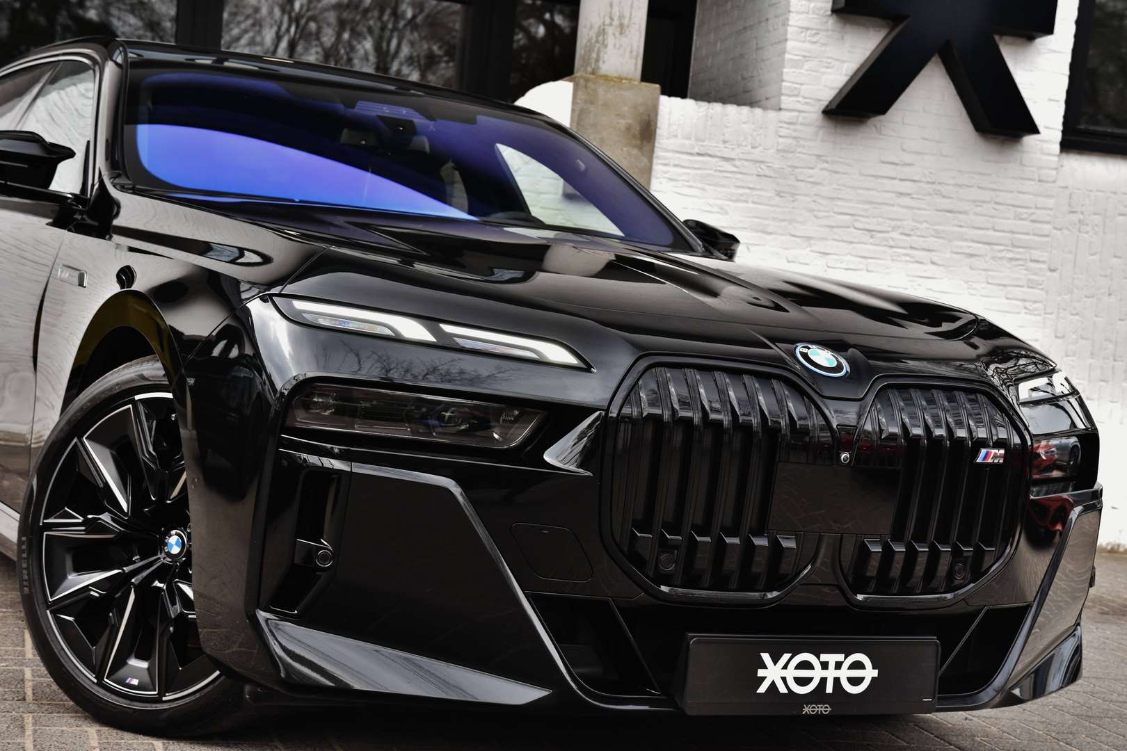 BMW 760 - 10