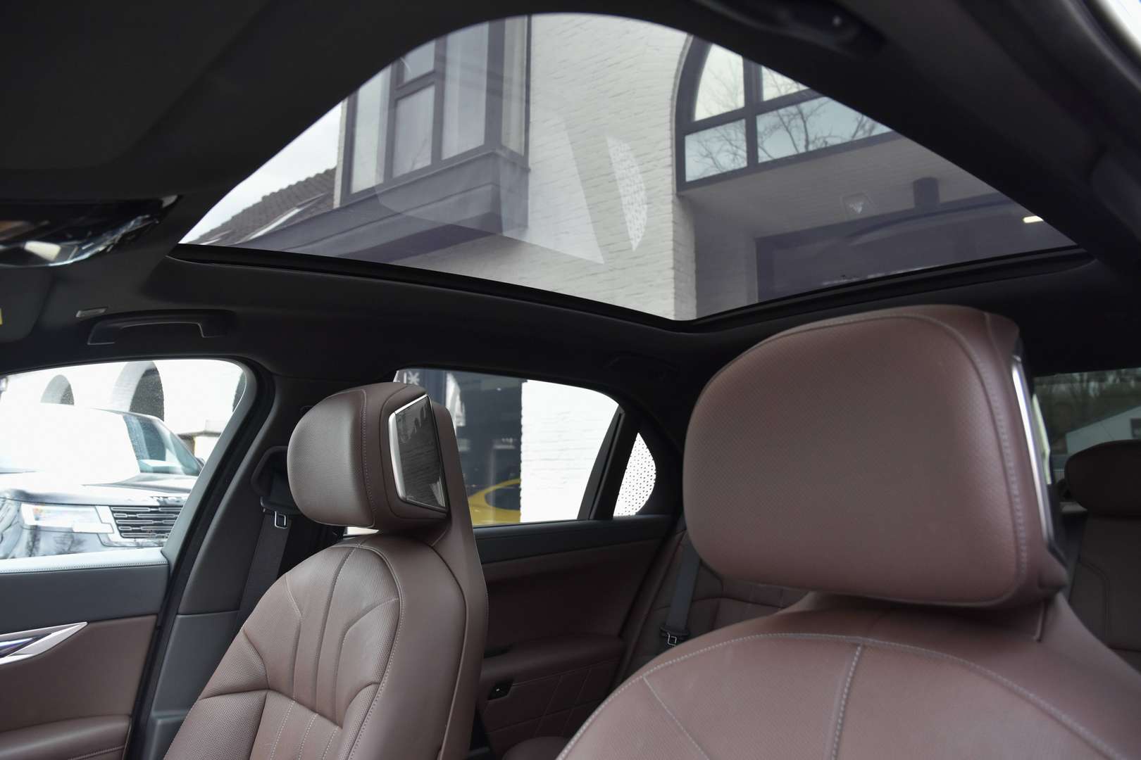 BMW 760 - 15