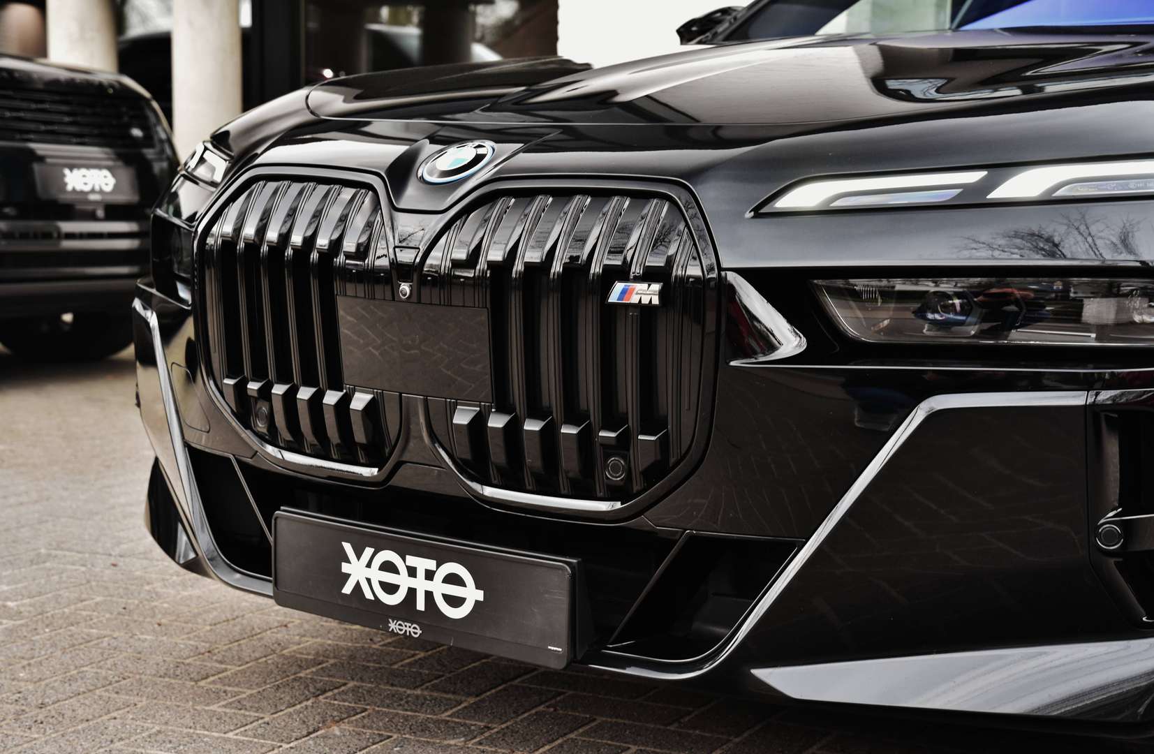 BMW 760 - 19