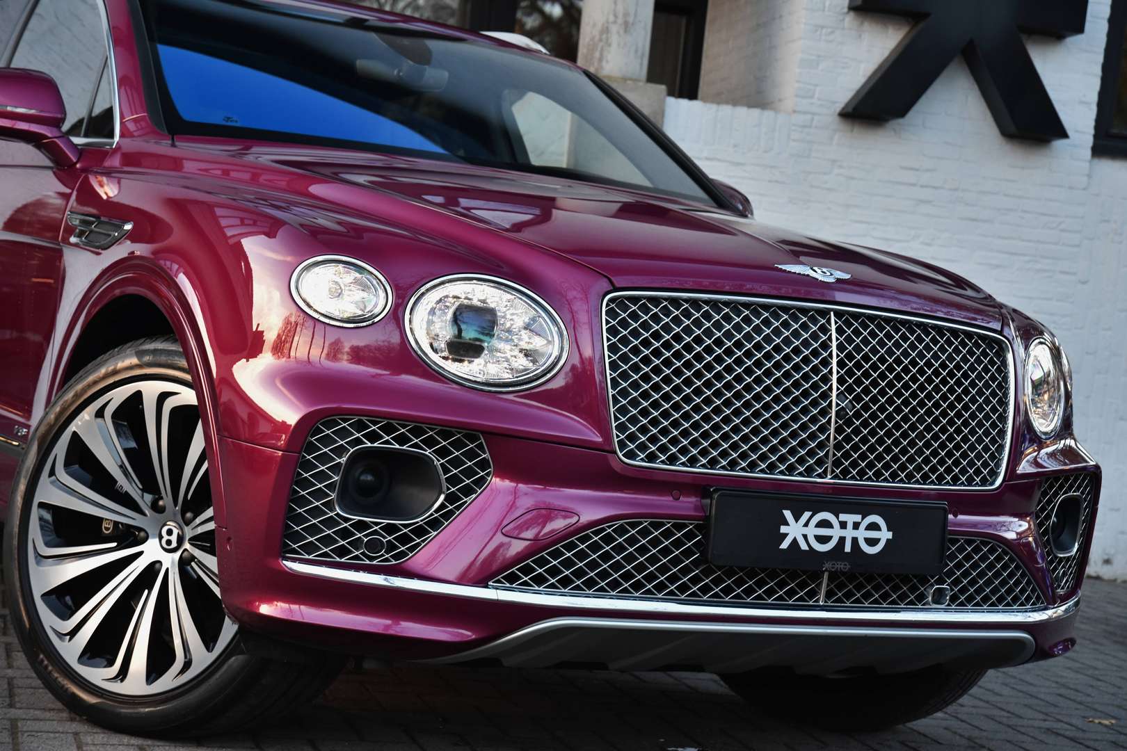 Bentley Bentayga - 10