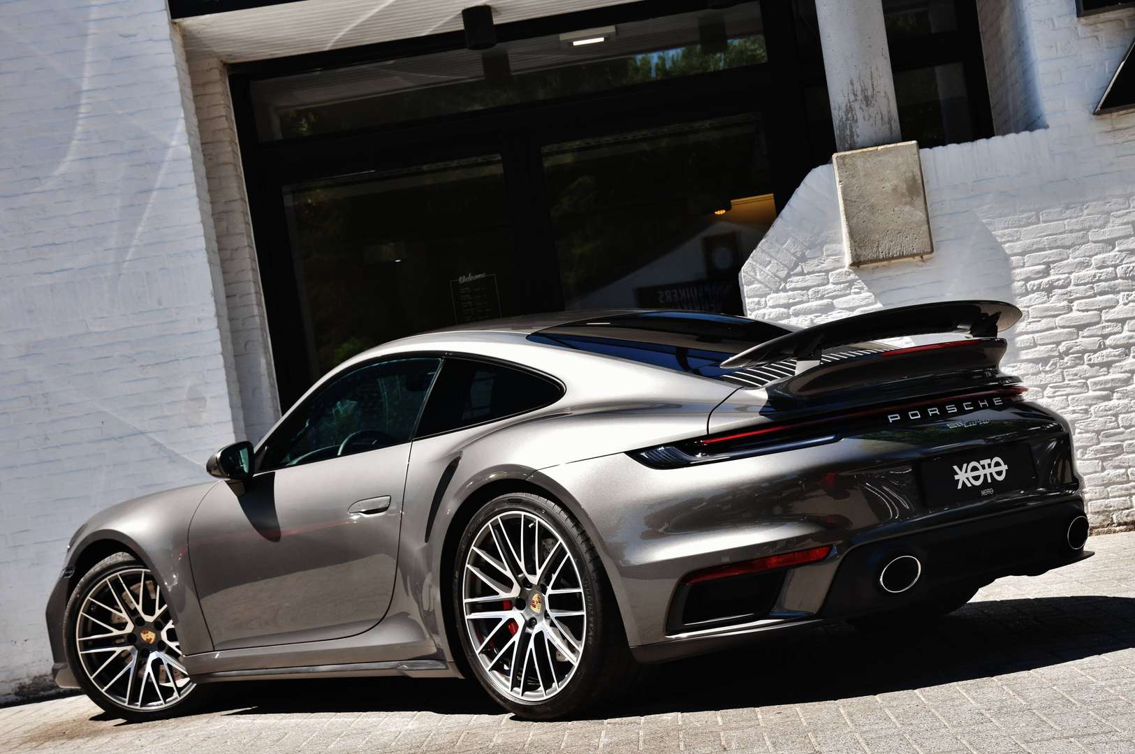 Porsche 911 Turbo - 9