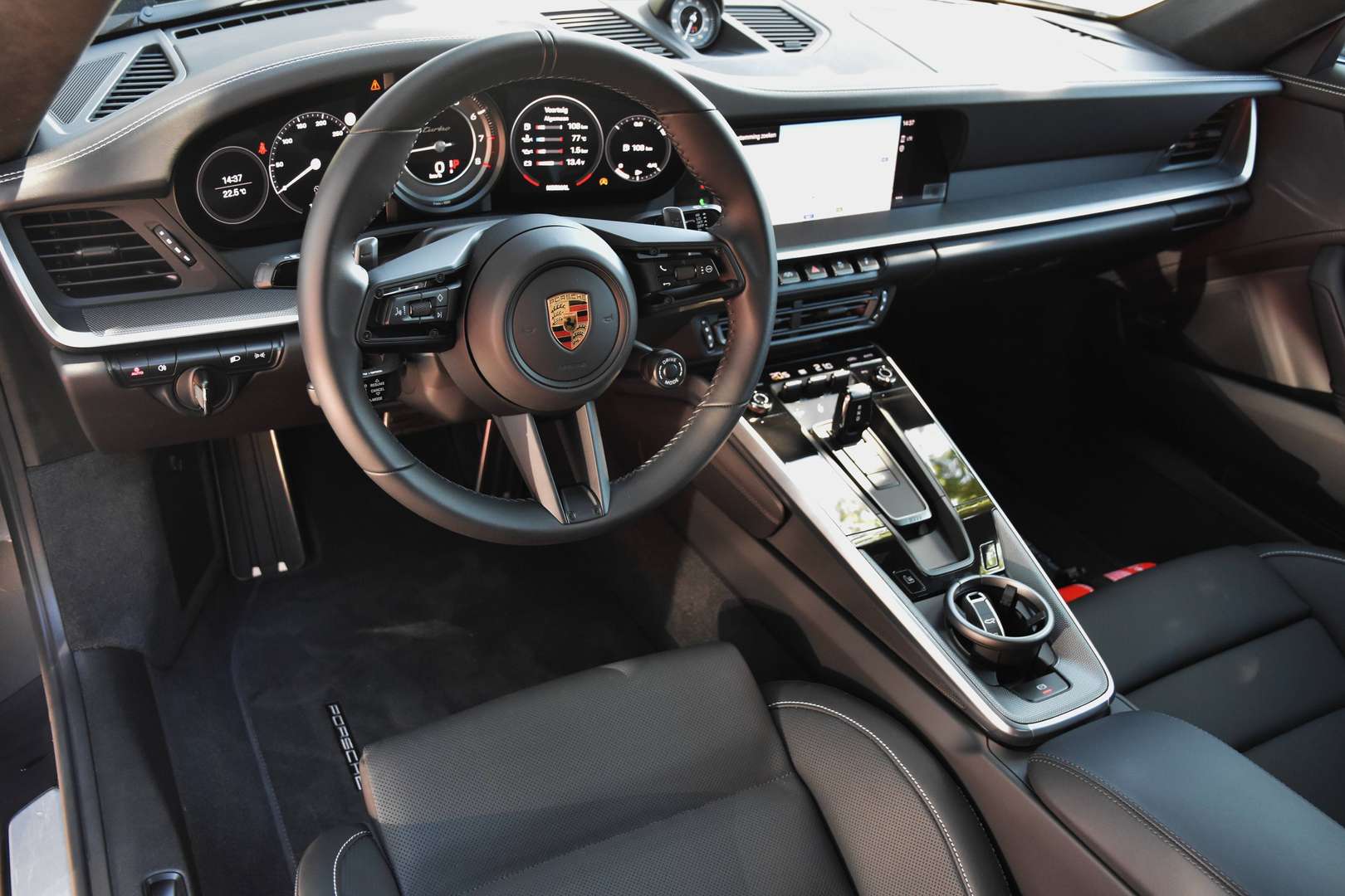 Porsche 911 Turbo - 4