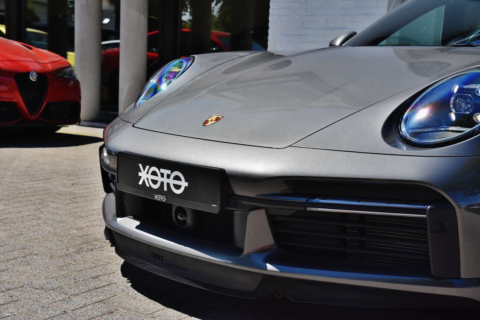 Porsche 911 Turbo - 16