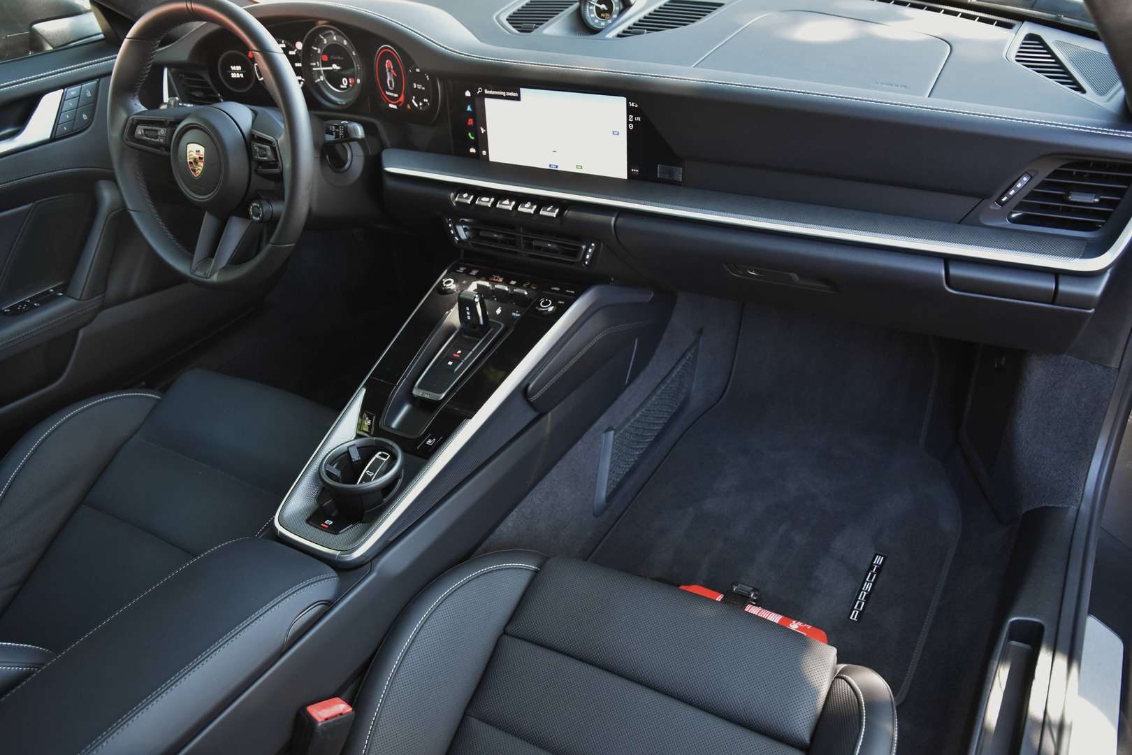 Porsche 911 Turbo - 13