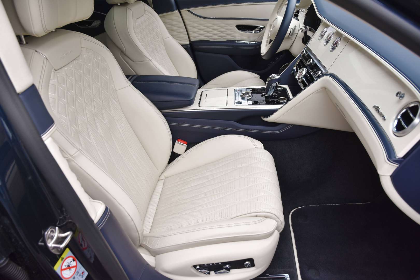 Bentley Flying Spur - 14