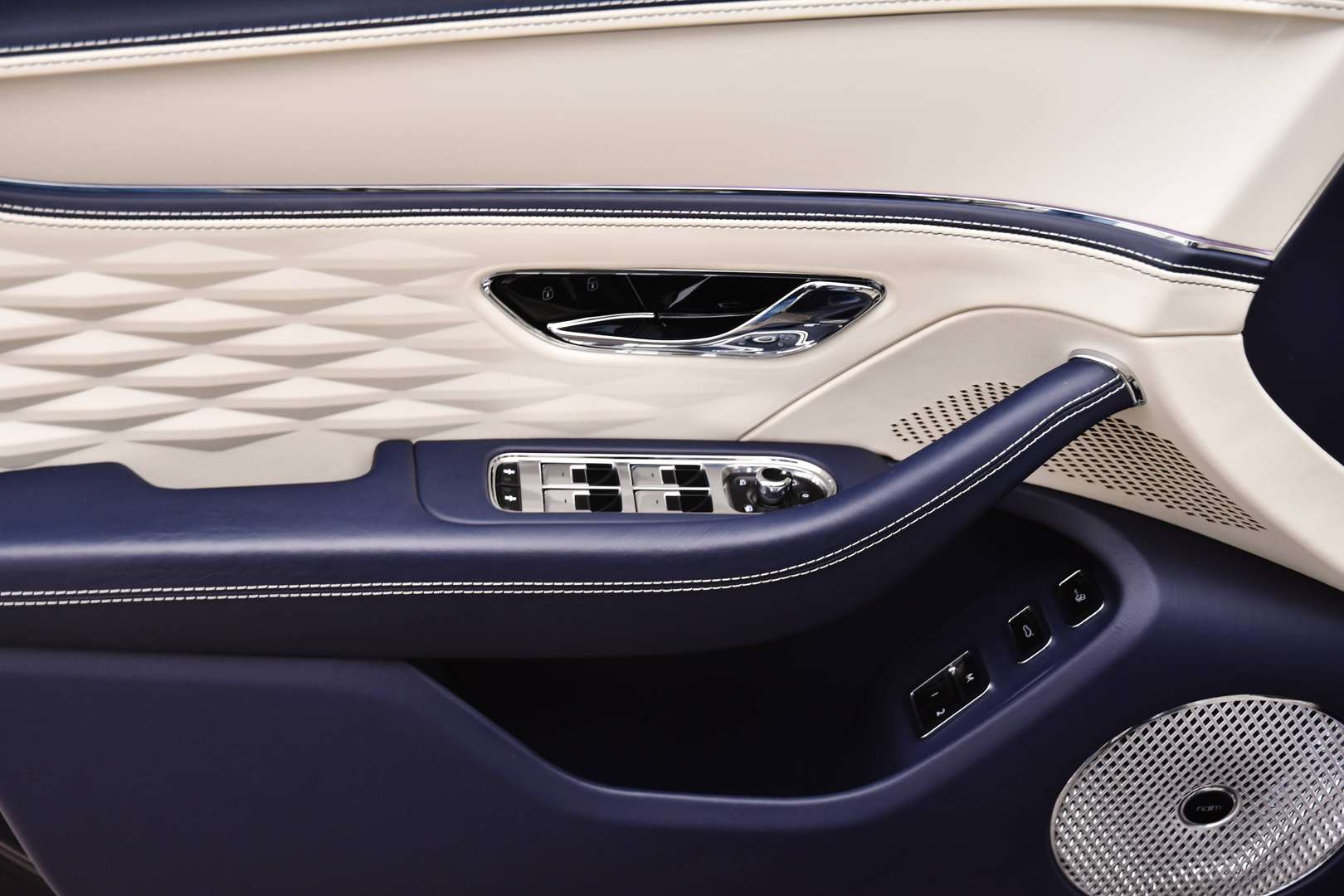 Bentley Flying Spur - 22
