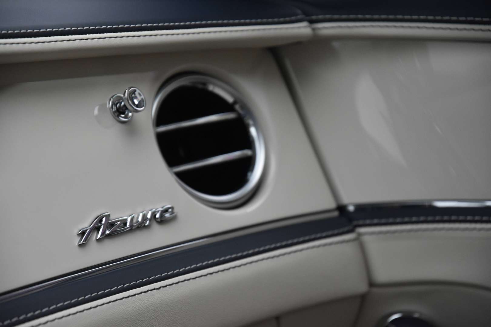 Bentley Flying Spur - 31