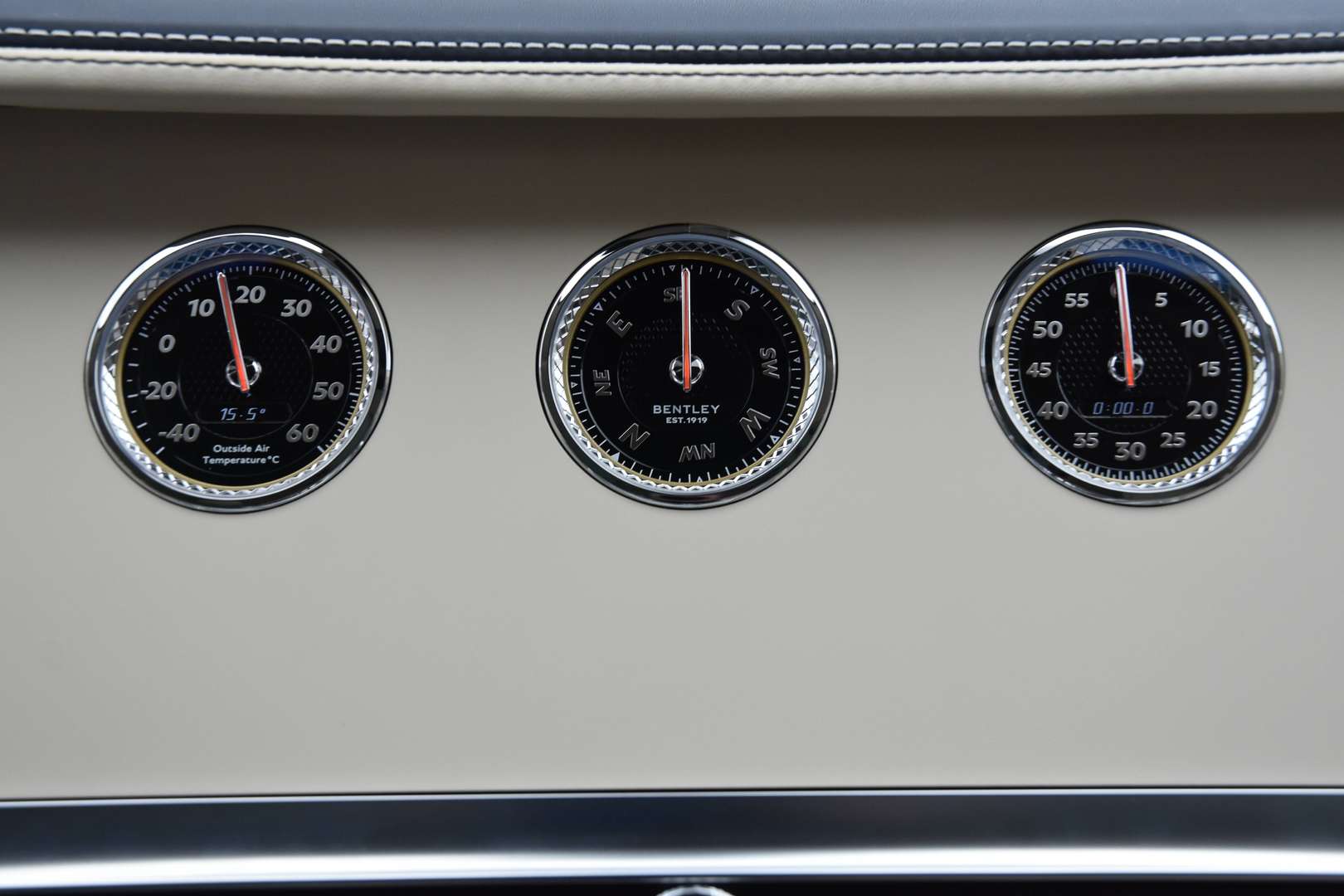 Bentley Flying Spur - 32