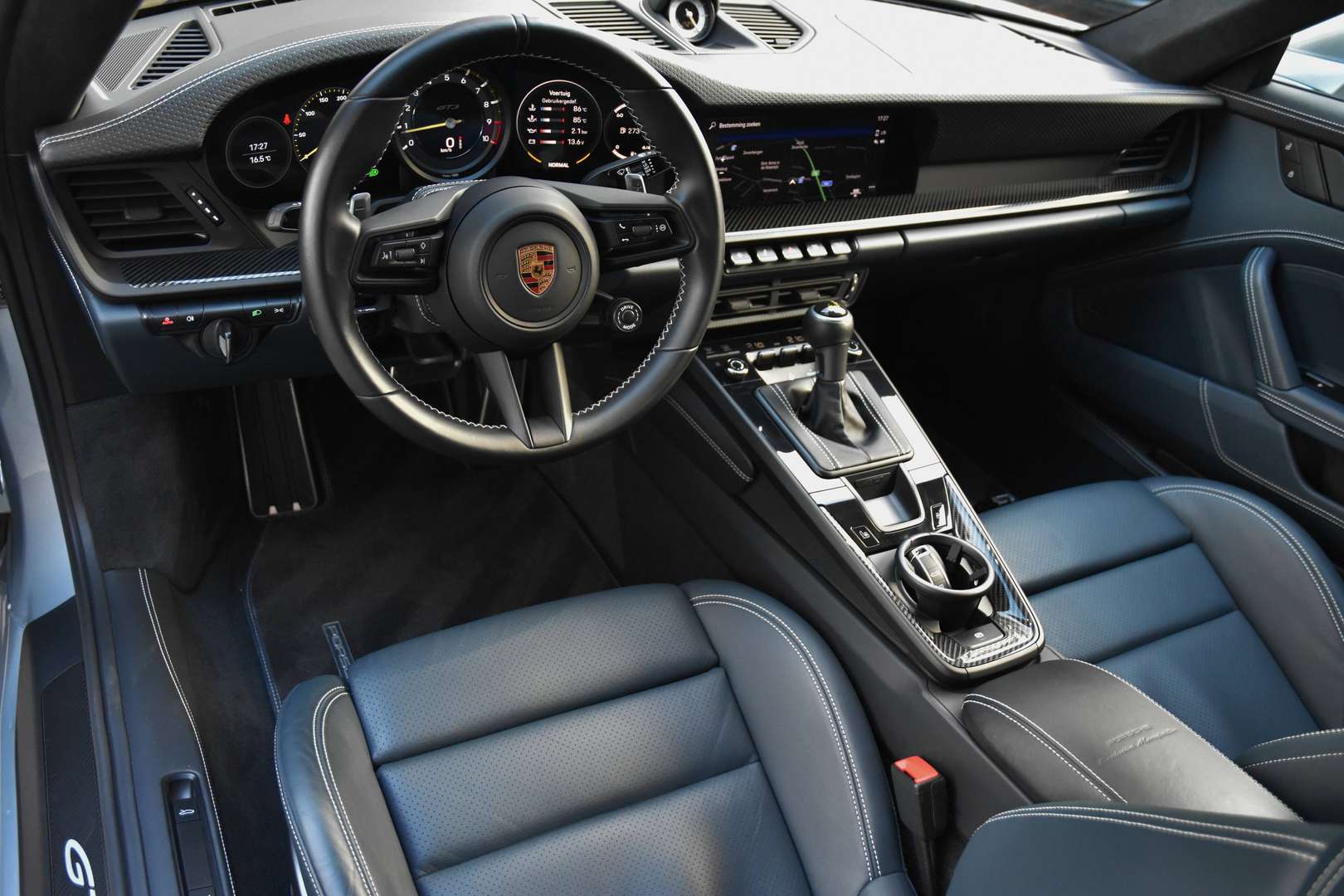 Porsche 911 GT3 Touring - 4