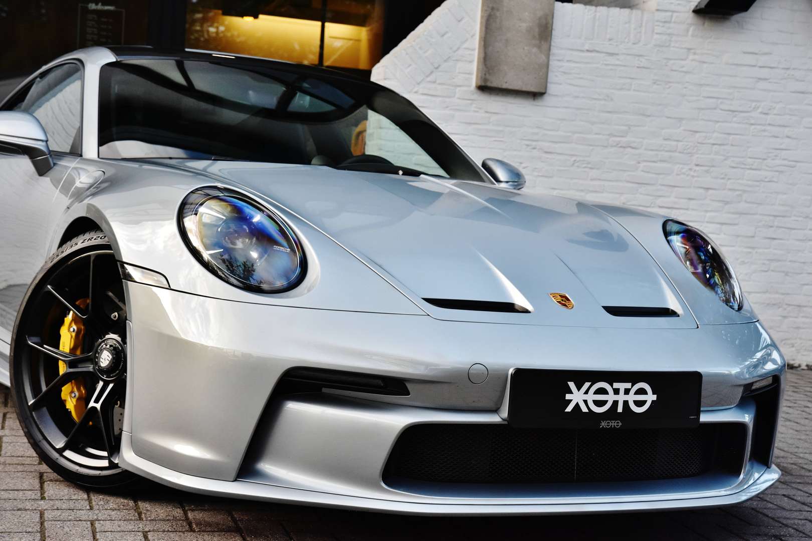Porsche 911 GT3 Touring - 10