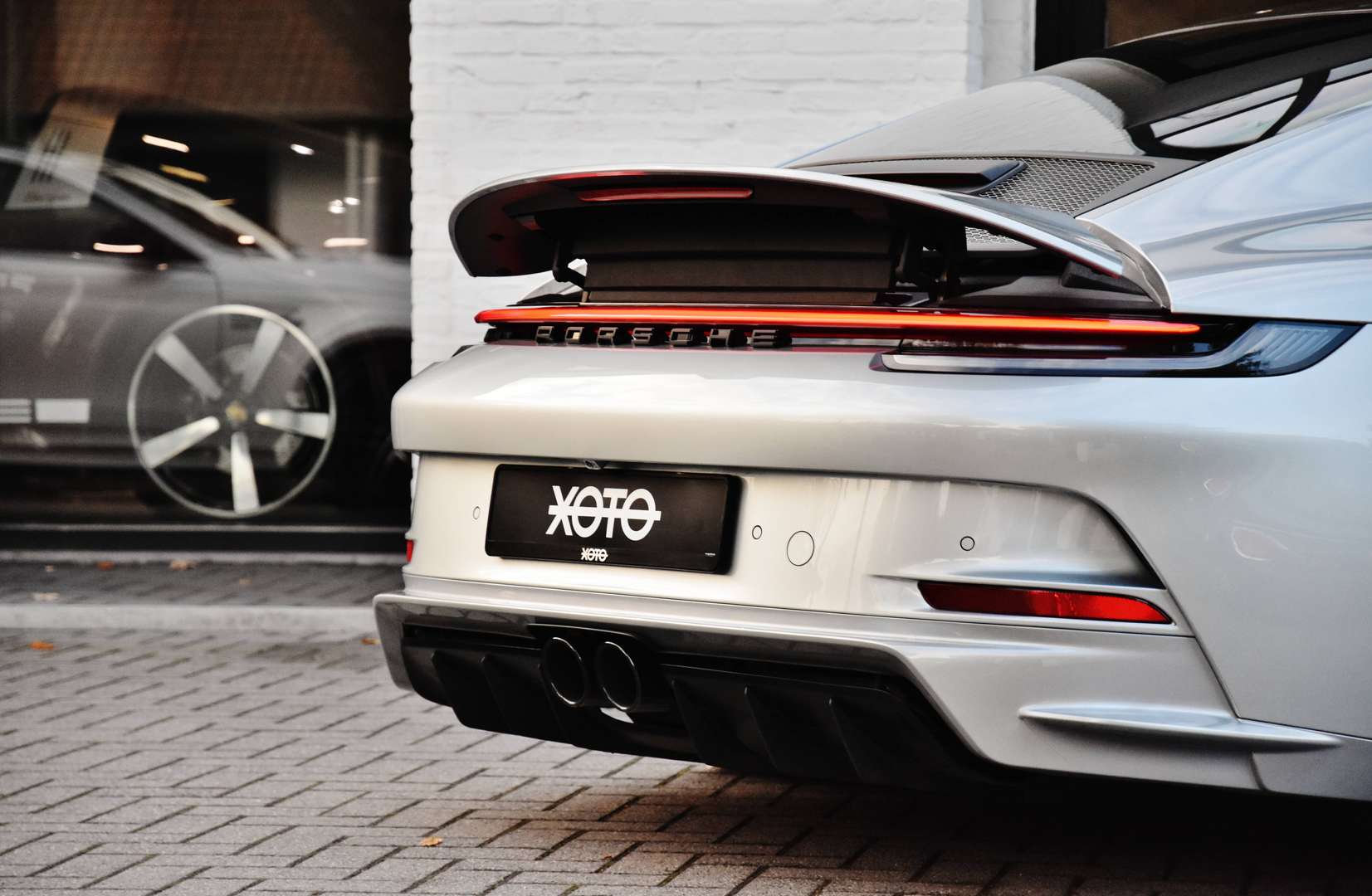 Porsche 911 GT3 Touring - 19