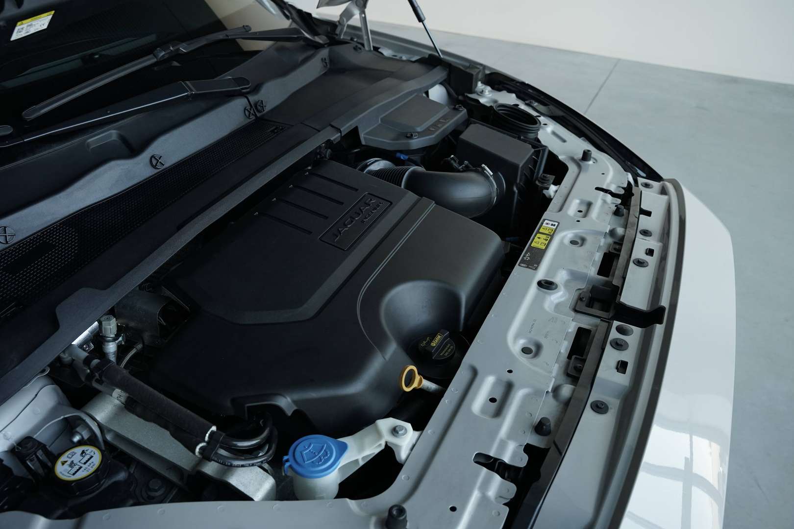 Jaguar E-Pace - 6