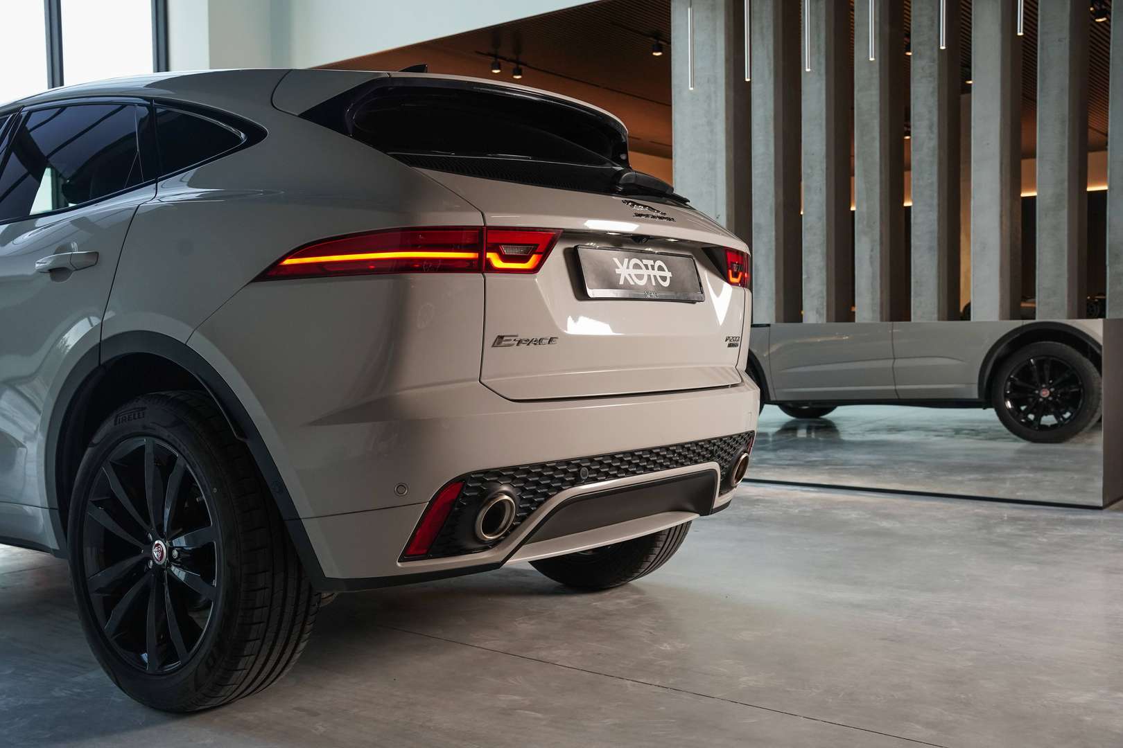 Jaguar E-Pace - 19