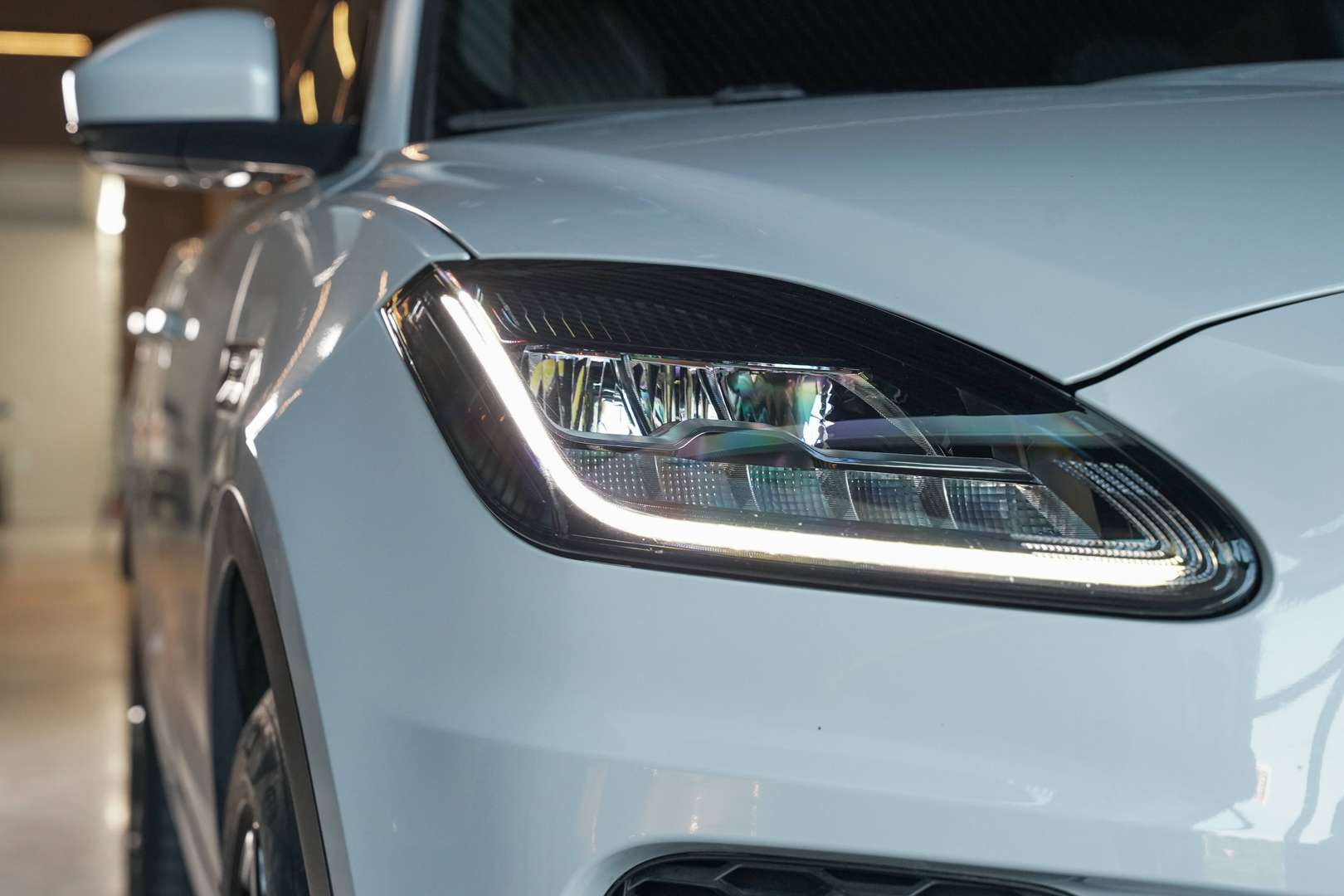 Jaguar E-Pace - 30