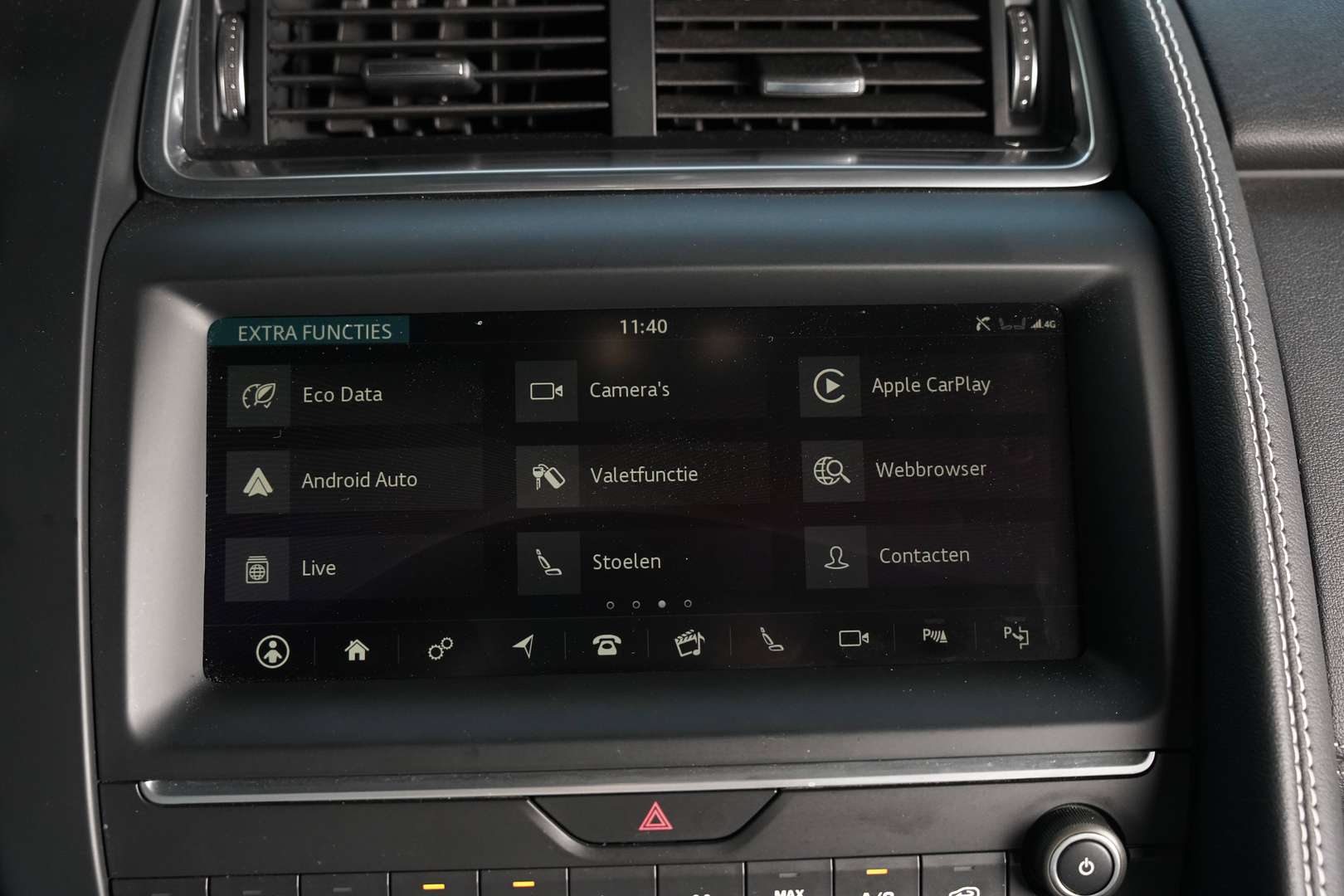 Jaguar E-Pace - 37