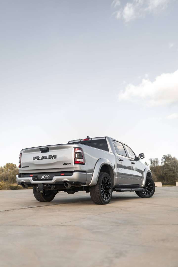 Dodge RAM - 6
