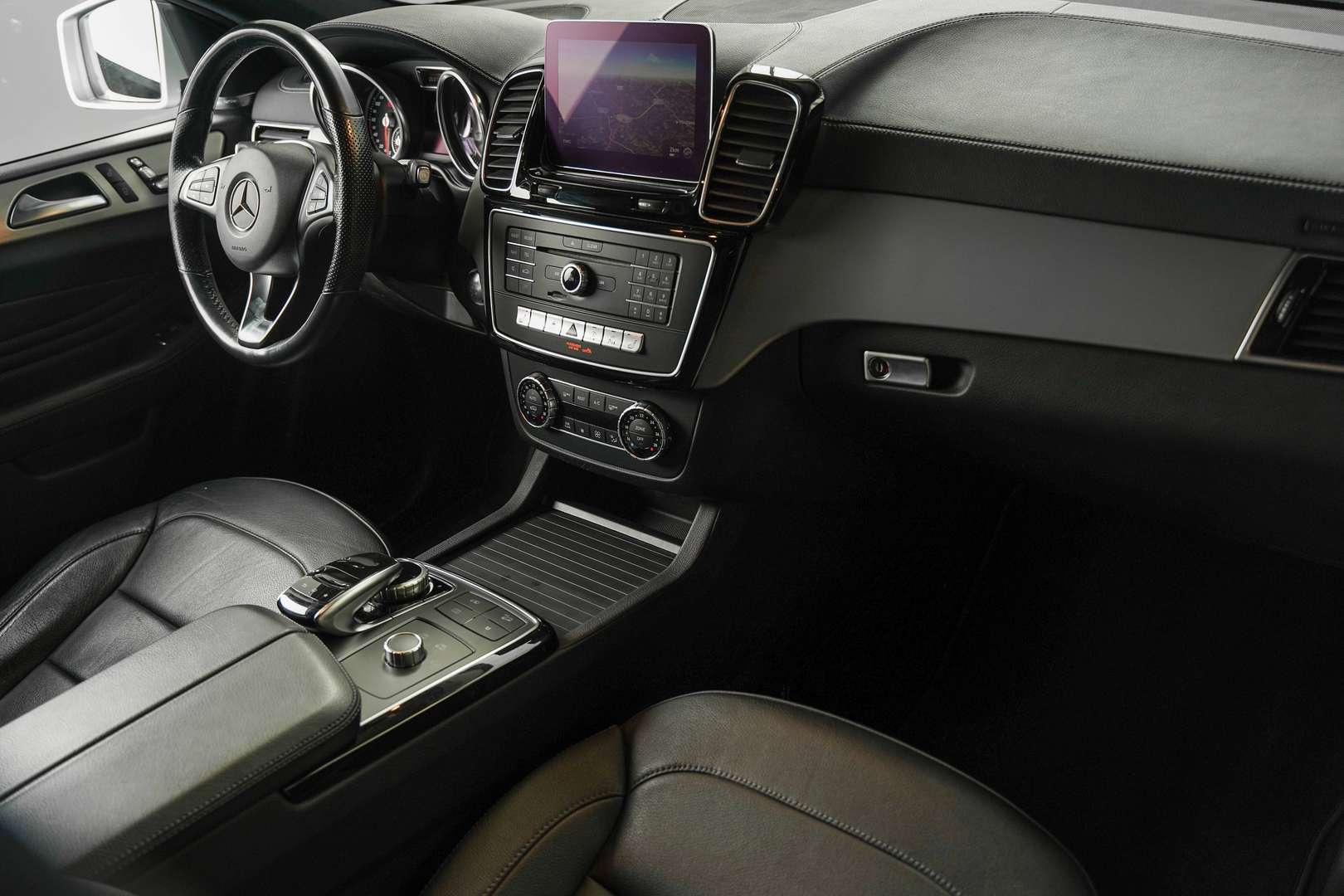 Mercedes-Benz GLE 350 - 12