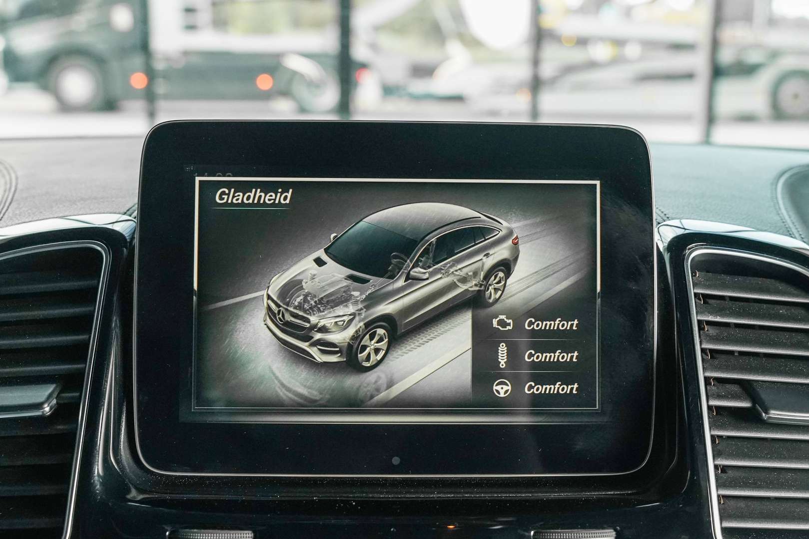 Mercedes-Benz GLE 350 - 39
