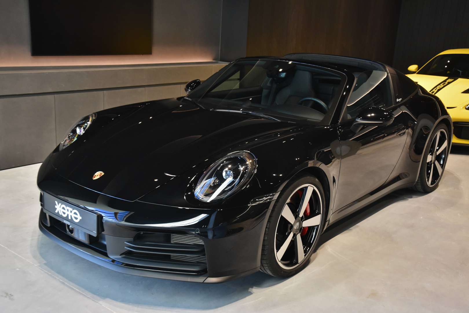 Porsche 911 Targa - 2