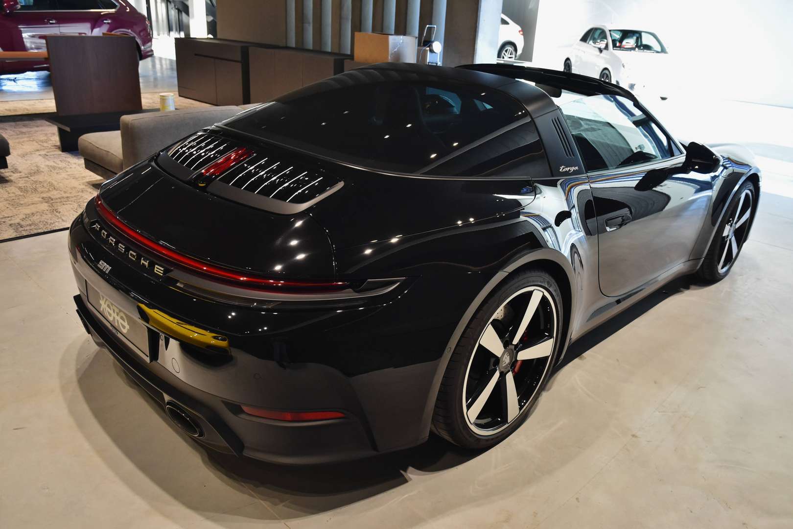 Porsche 911 Targa - 3