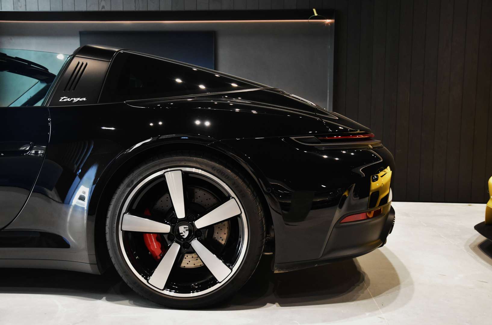 Porsche 911 Targa - 5