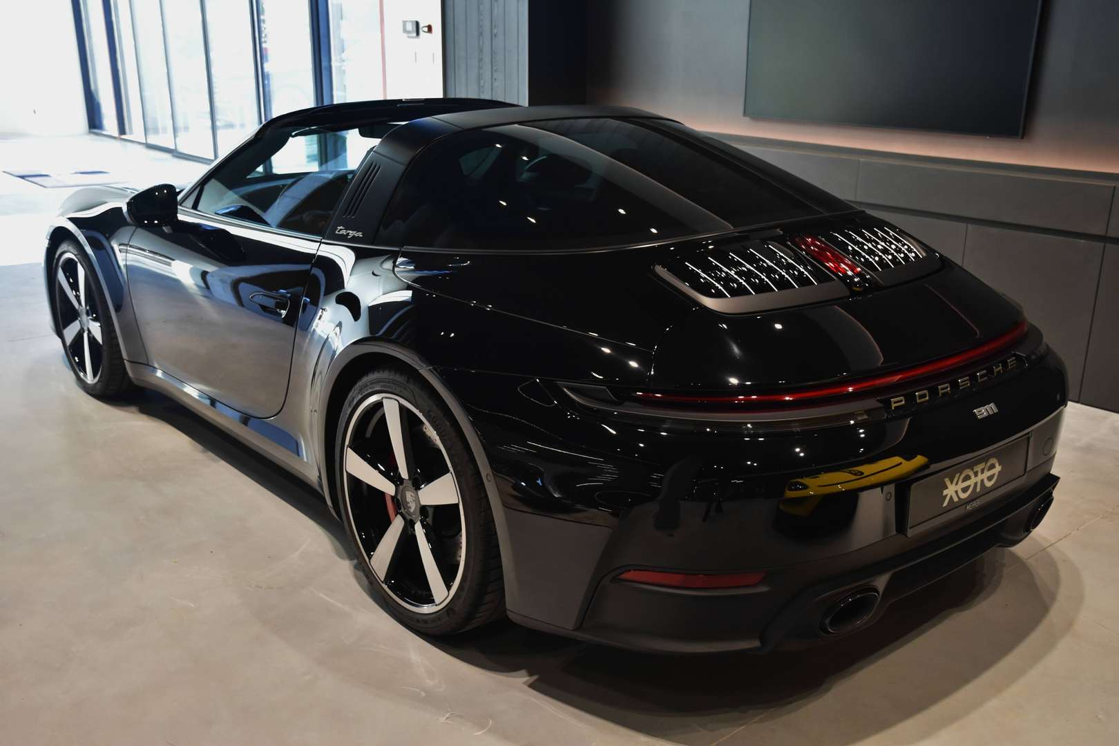 Porsche 911 Targa - 4