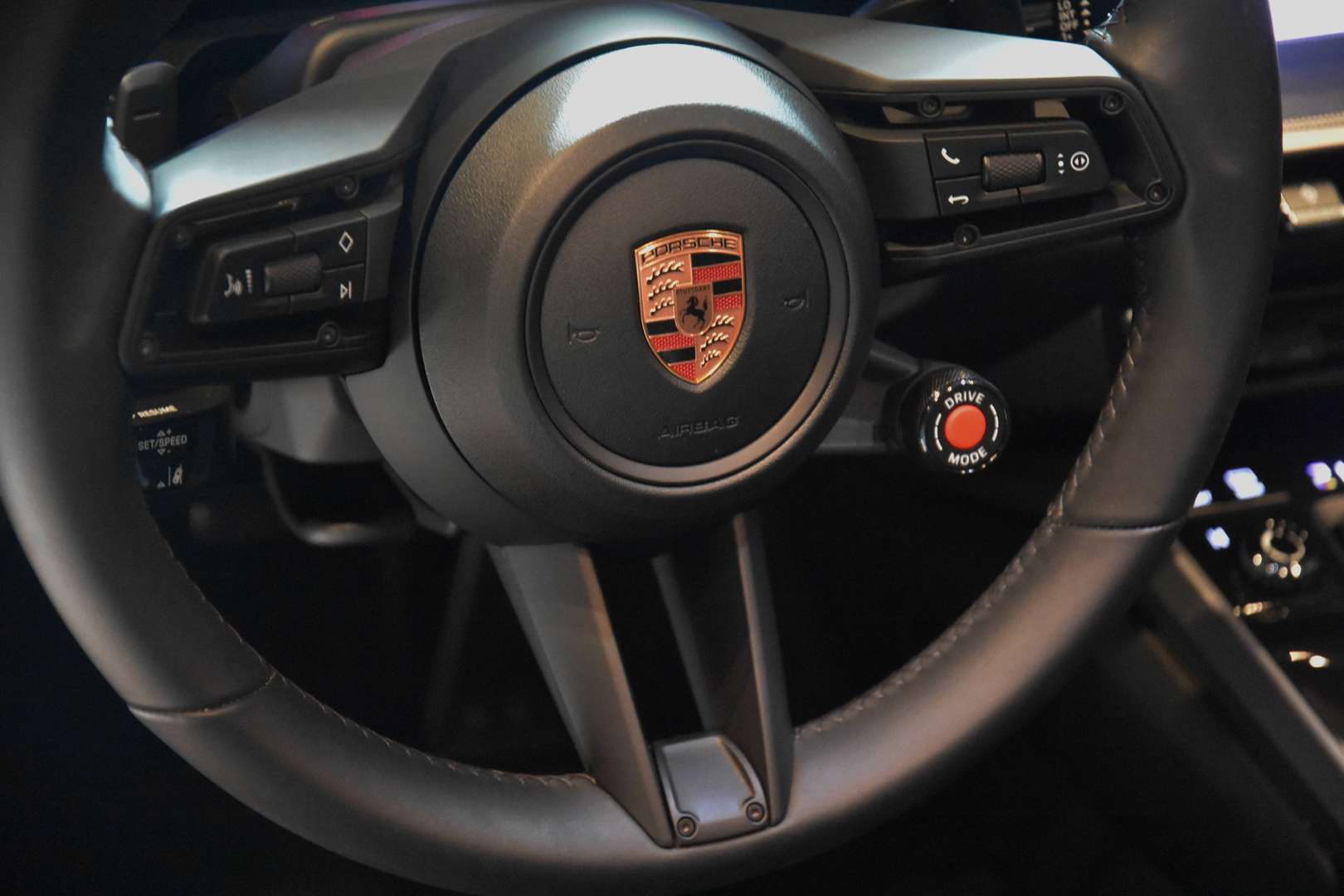 Porsche 911 Targa - 10