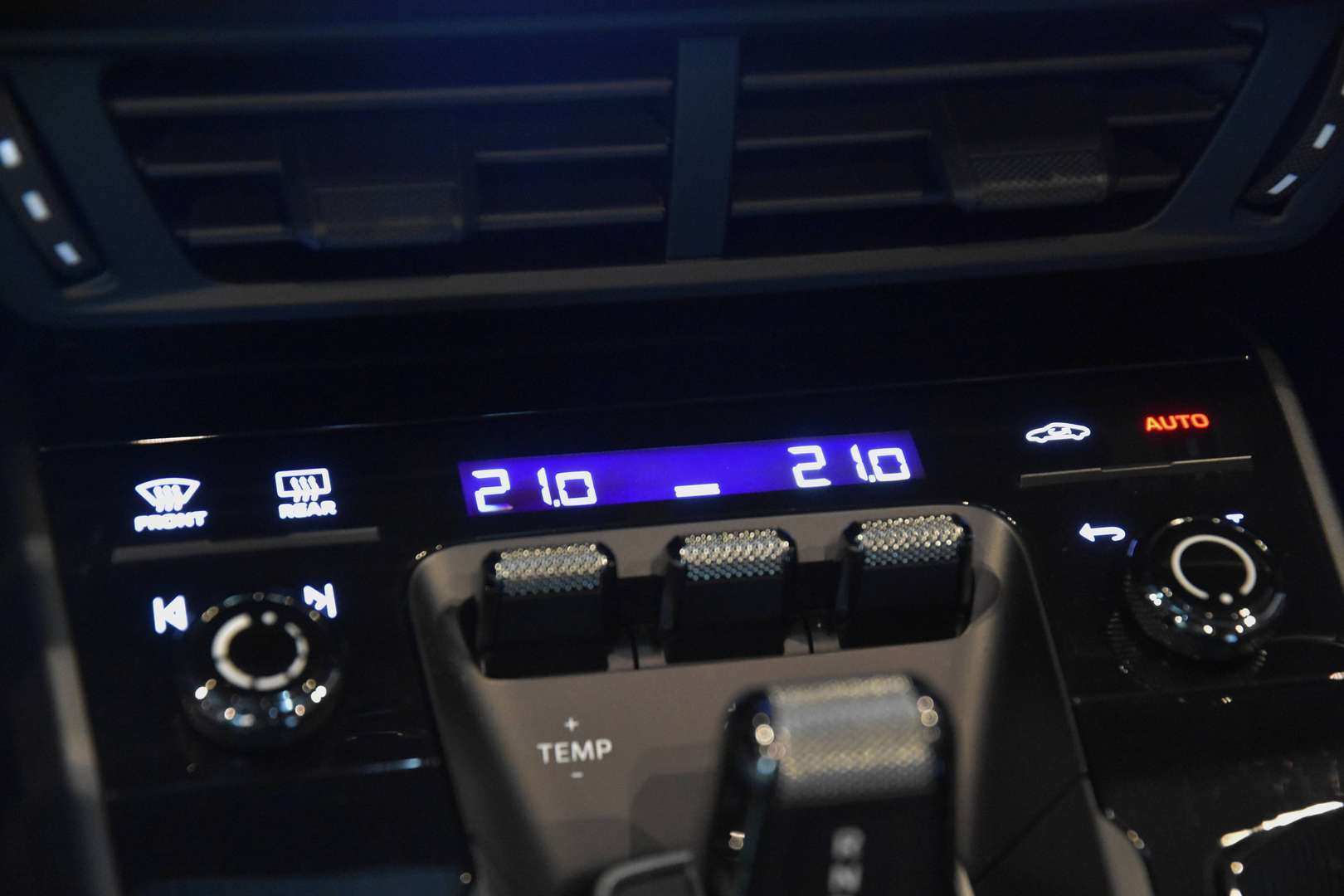 Porsche 911 Targa - 19
