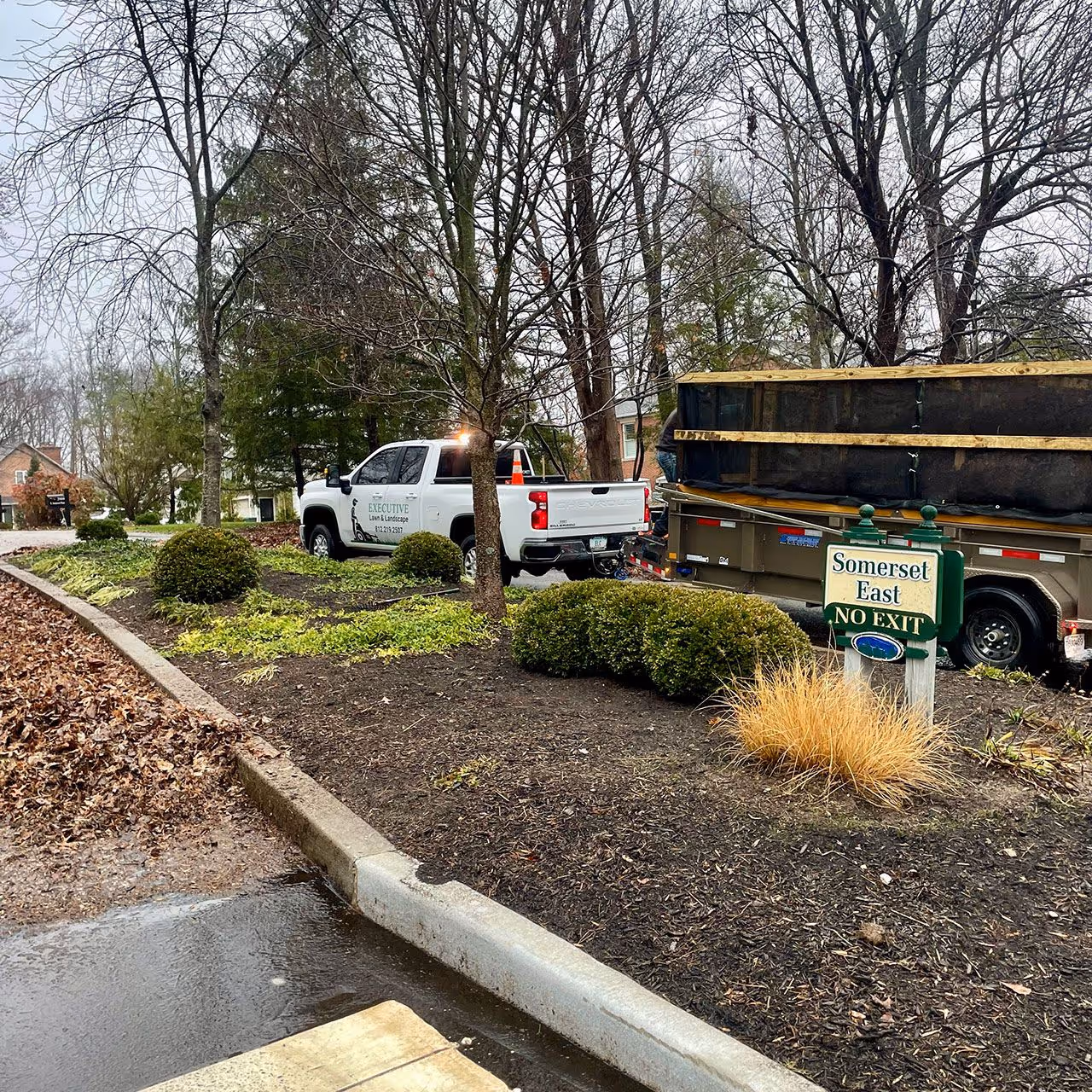 garden bed mulch installation and preparation service