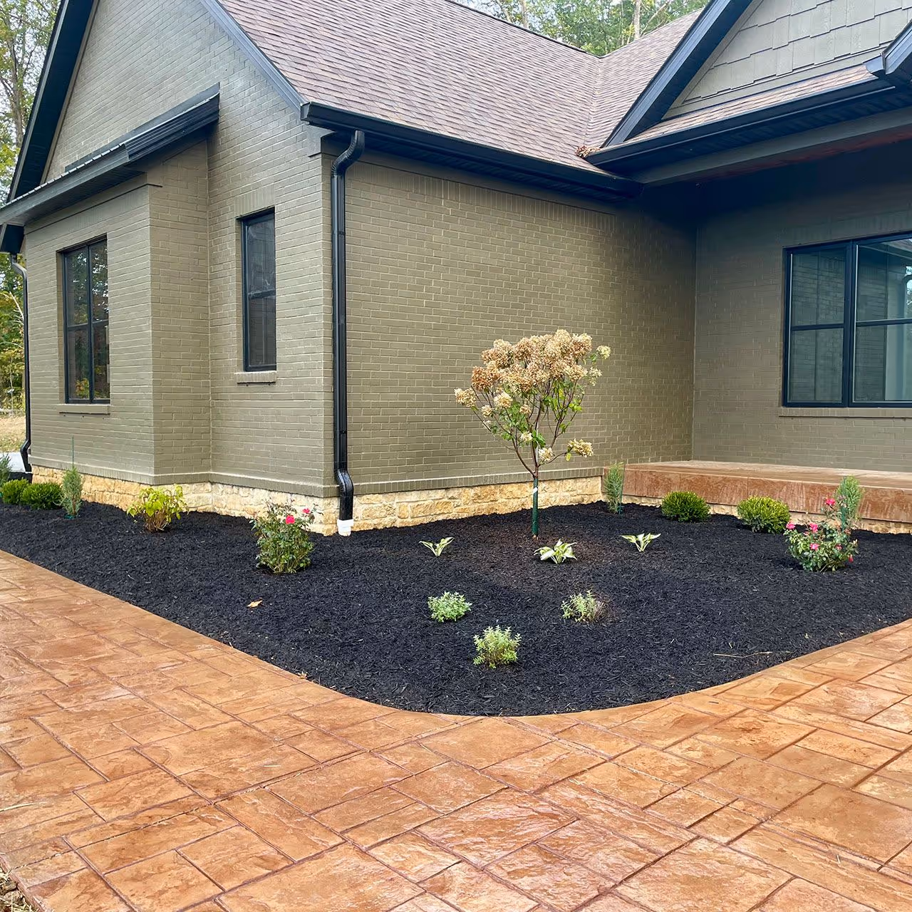 decorative mulch landscaping for residential property in Monroe County Indiana