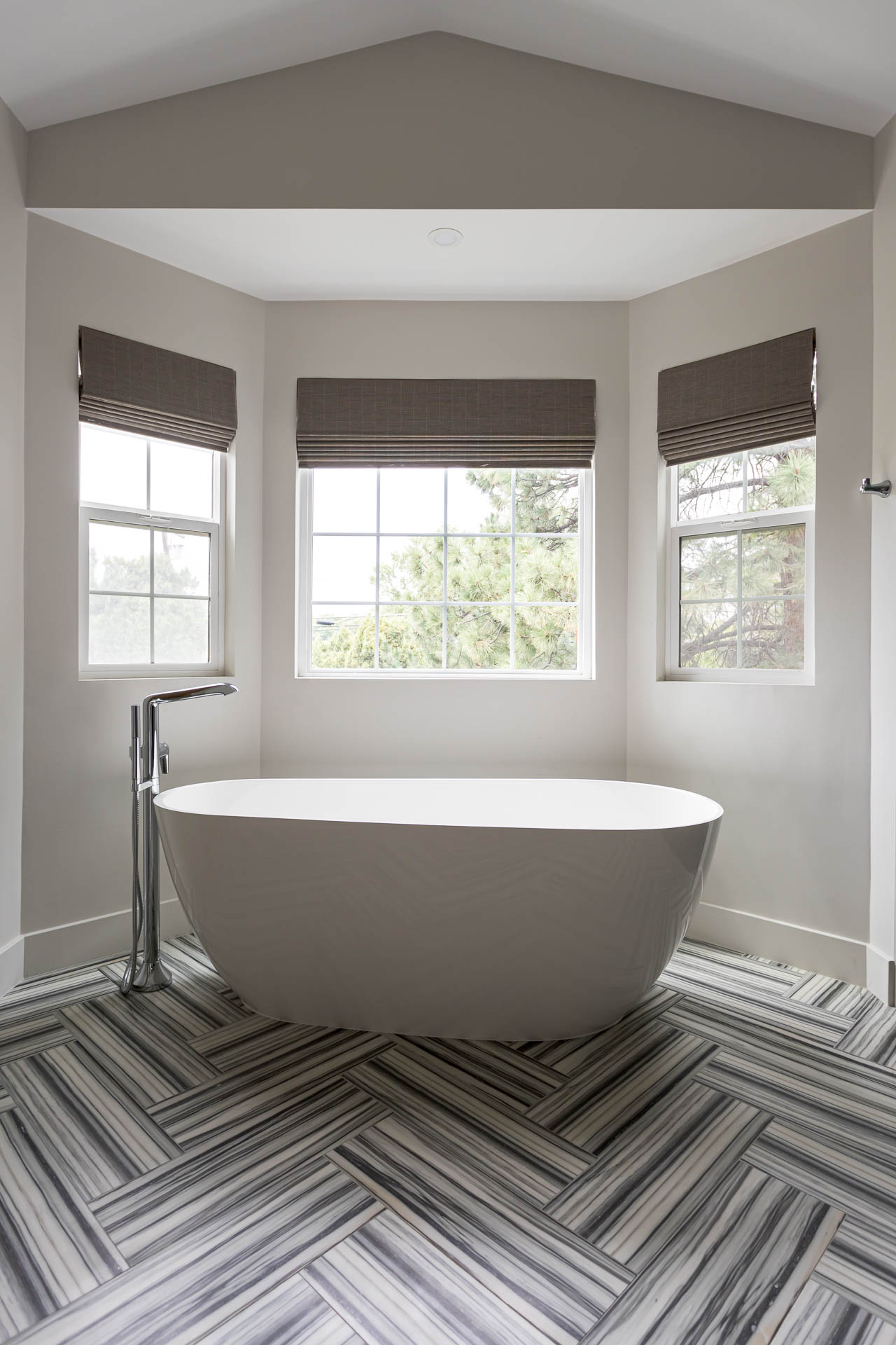 Tennyson three-acre city farm retreat by Ejay Interiors