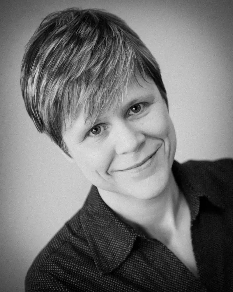 Chrystique Neibauer